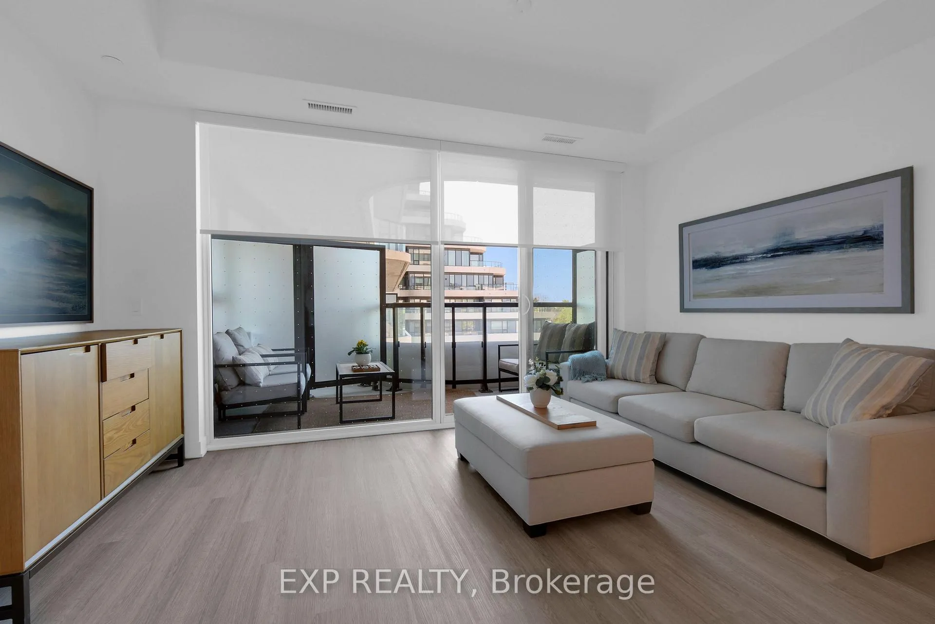 Photo 15 of Unit 401, 8188 Yonge Street, Vaughan, Uplands — HOMEH