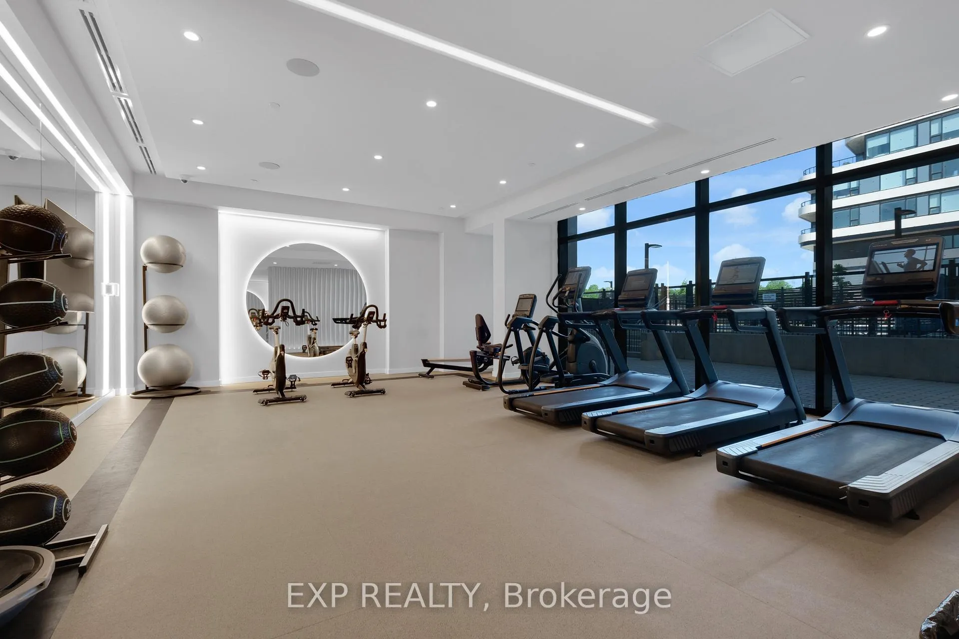 Photo 31 of Unit 401, 8188 Yonge Street, Vaughan, Uplands — HOMEH