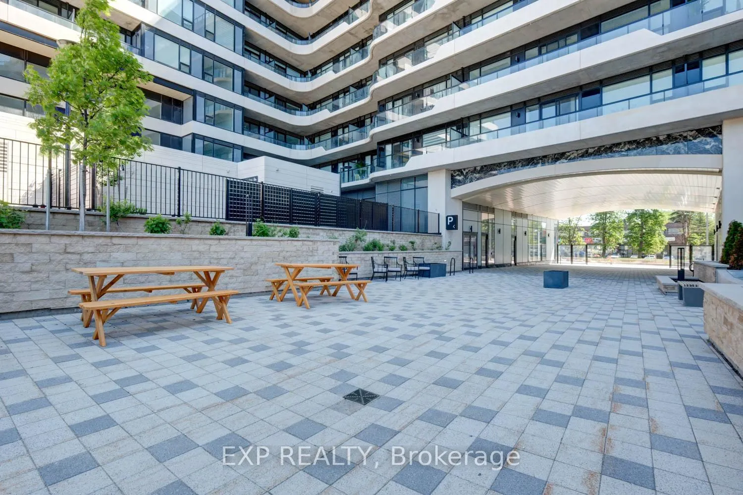 Photo 46 of Unit 401, 8188 Yonge Street, Vaughan, Uplands — HOMEH