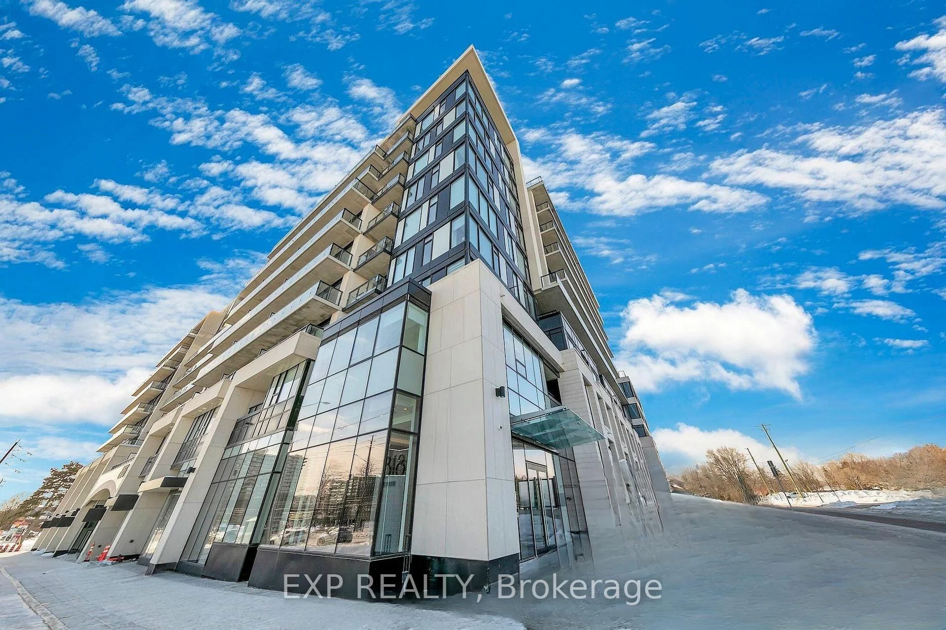Photo 2 of Unit 401, 8188 Yonge Street, Vaughan, Uplands — HOMEH