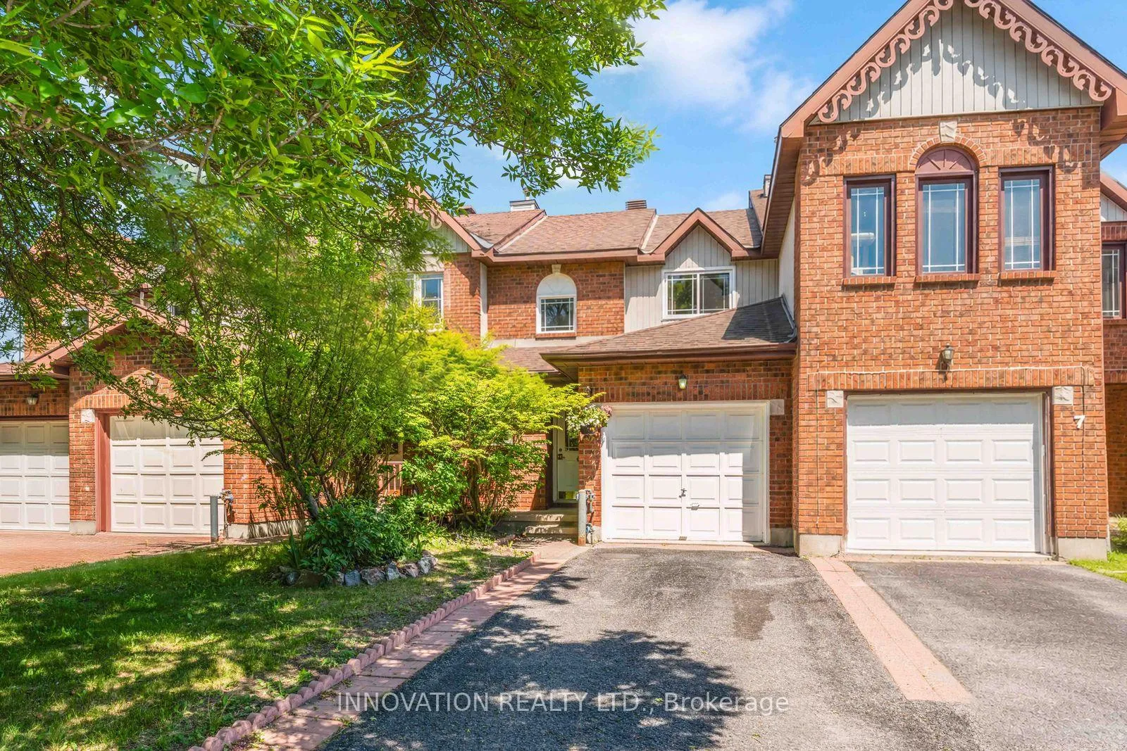Photo 2 of 5 Harrington Court, Ottawa, Kanata - Kanata Lakes/Heritage Hills — HOMEH
