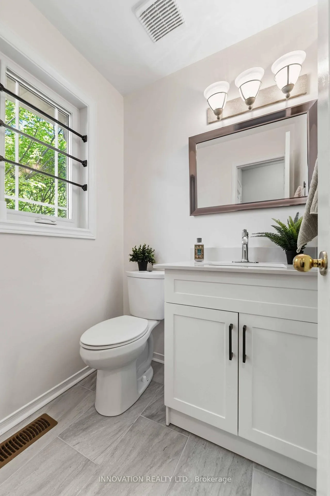 Photo 20 of 5 Harrington Court, Ottawa, Kanata - Kanata Lakes/Heritage Hills — HOMEH