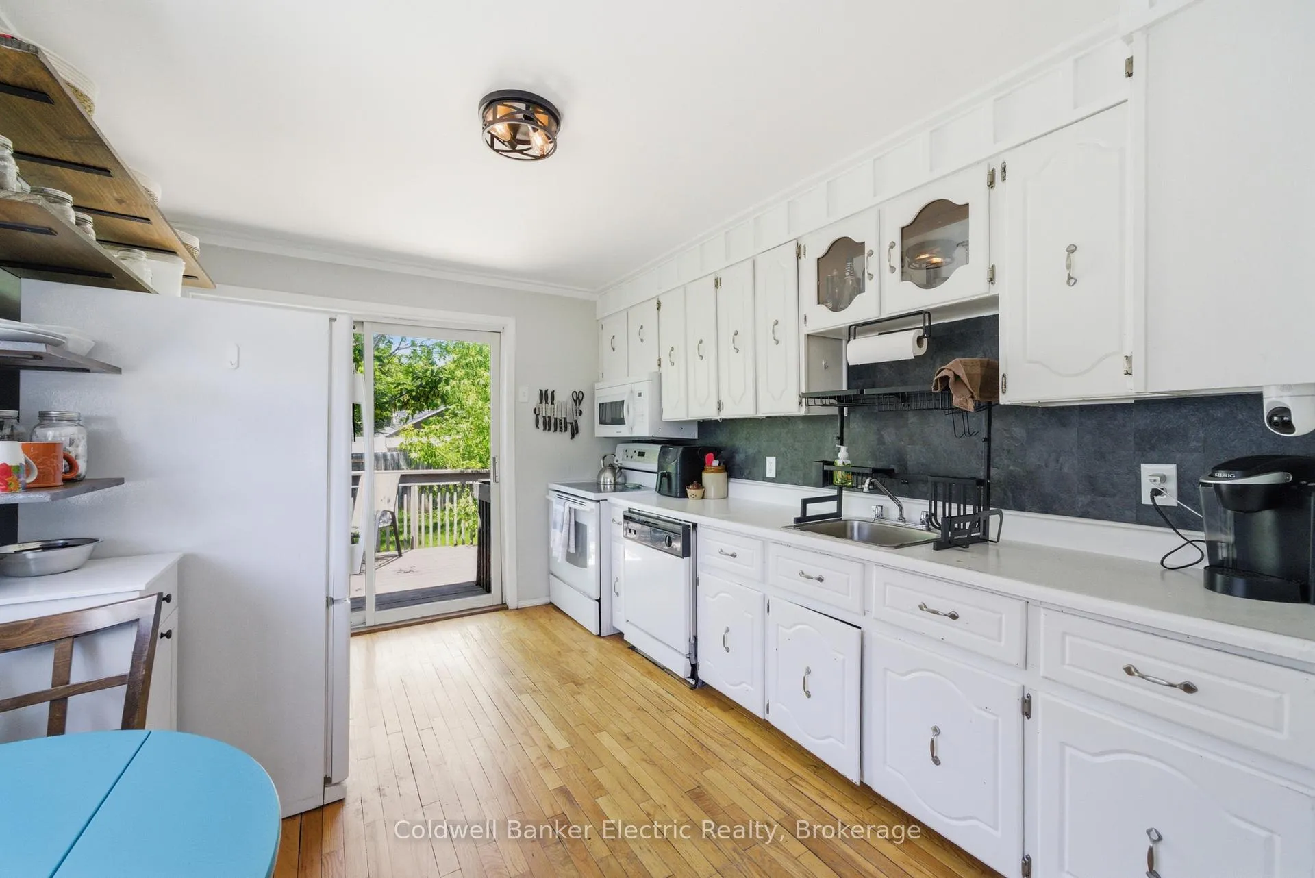 Photo 8 of 780 Brown Street, Peterborough, Otonabee Ward 1 — HOMEH