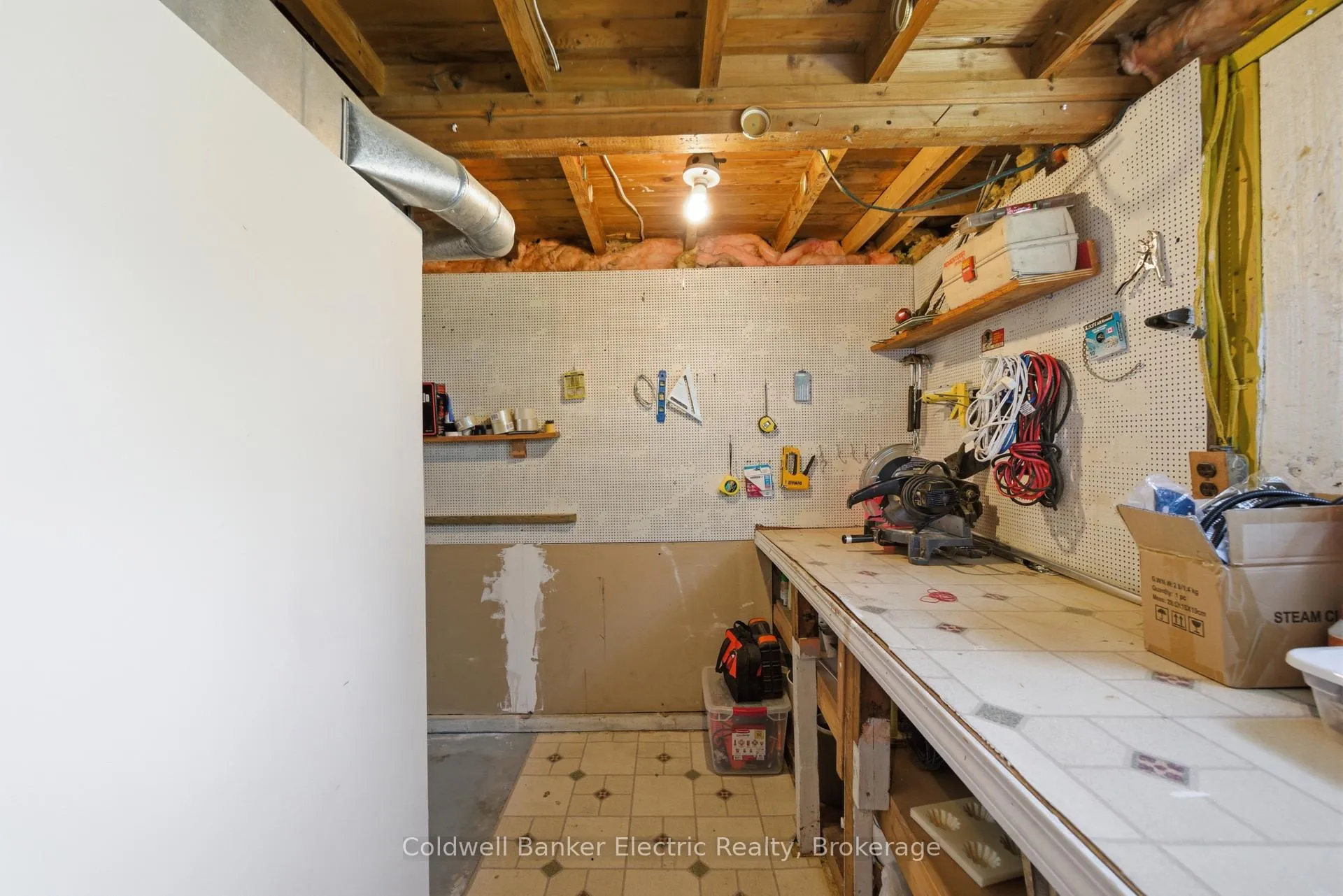 Photo 31 of 780 Brown Street, Peterborough, Otonabee Ward 1 — HOMEH
