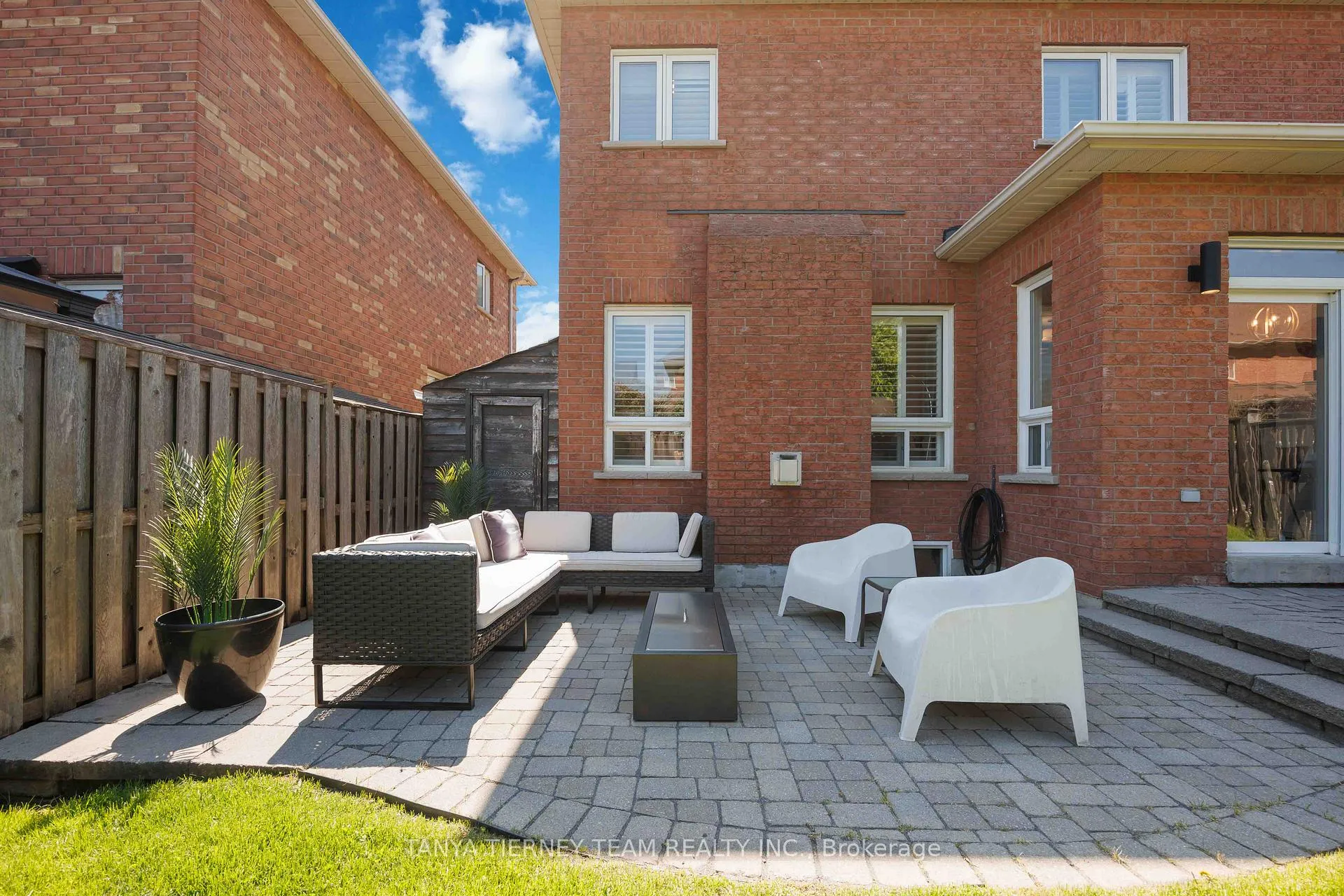 Photo 40 of 9 Penhurst Drive, Whitby, Brooklin — HOMEH