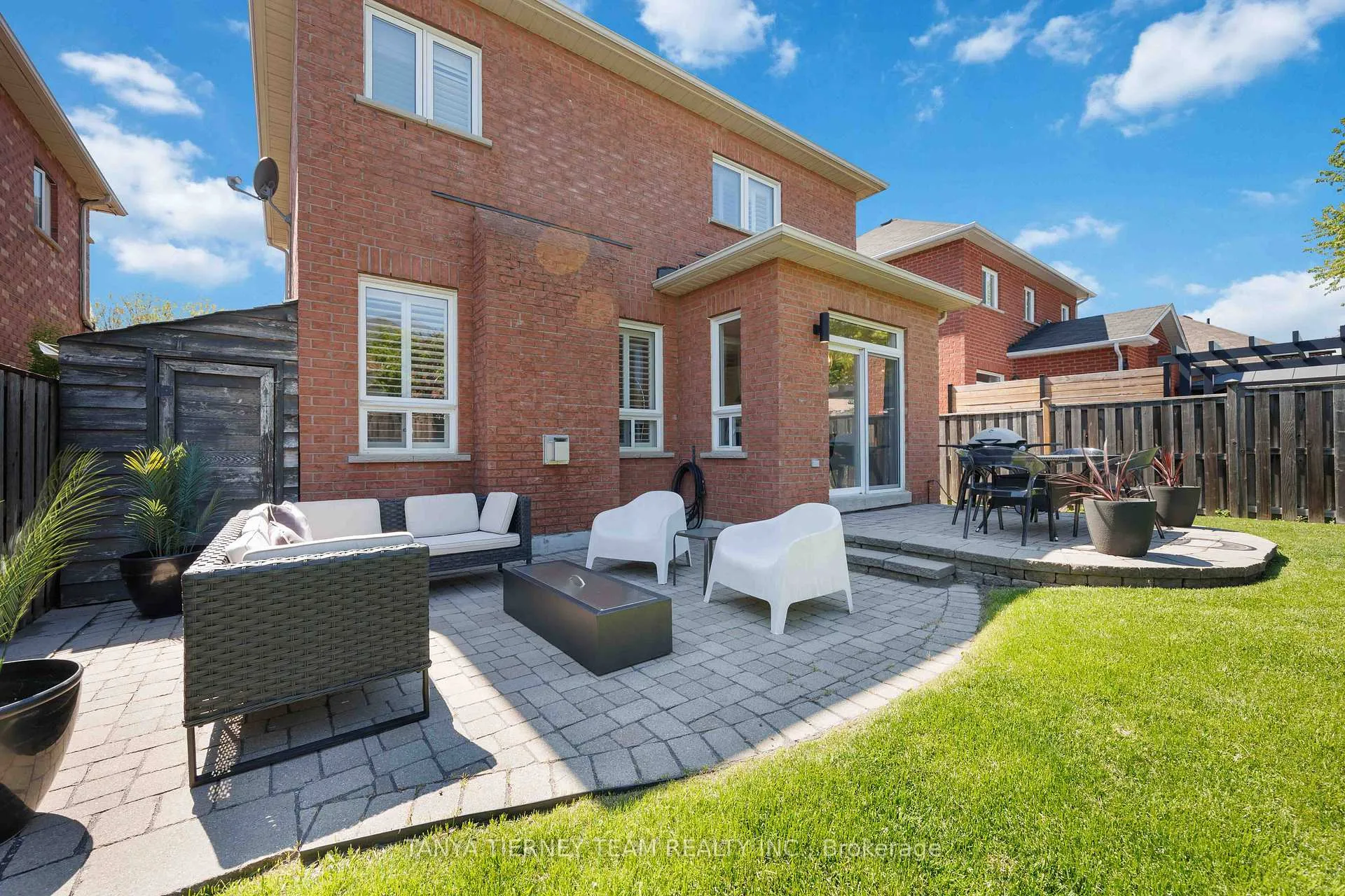 Photo 41 of 9 Penhurst Drive, Whitby, Brooklin — HOMEH