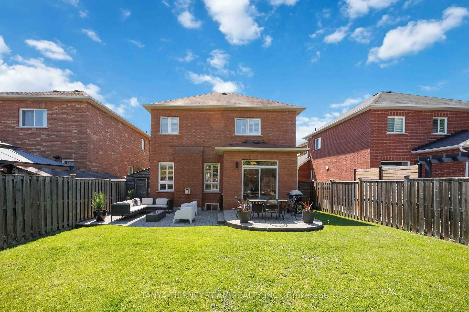 Photo 43 of 9 Penhurst Drive, Whitby, Brooklin — HOMEH