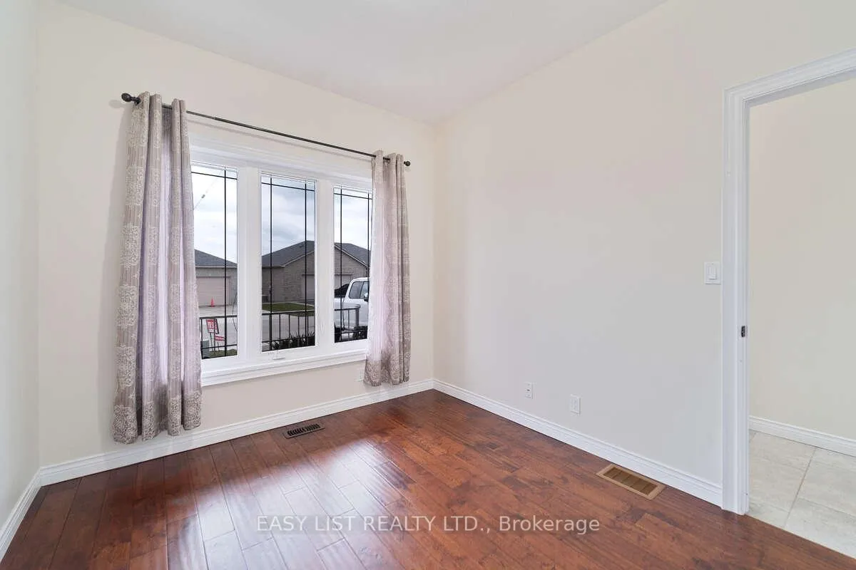 Photo 8 of 153 Brown Street, Norfolk, Port Dover — HOMEH