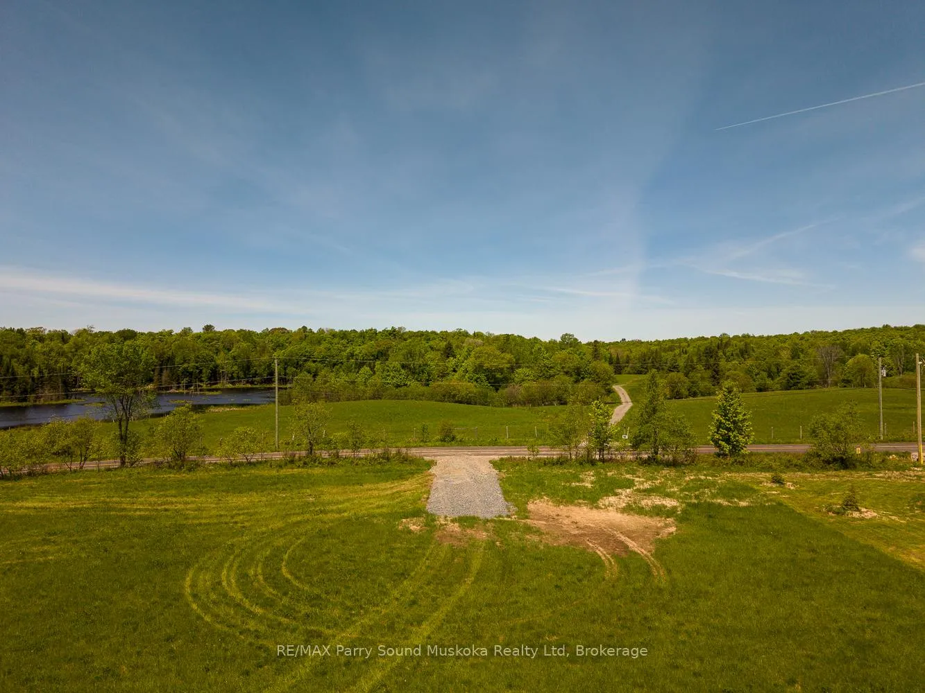 Photo 3 of 267 Balsam Road, McKellar — HOMEH