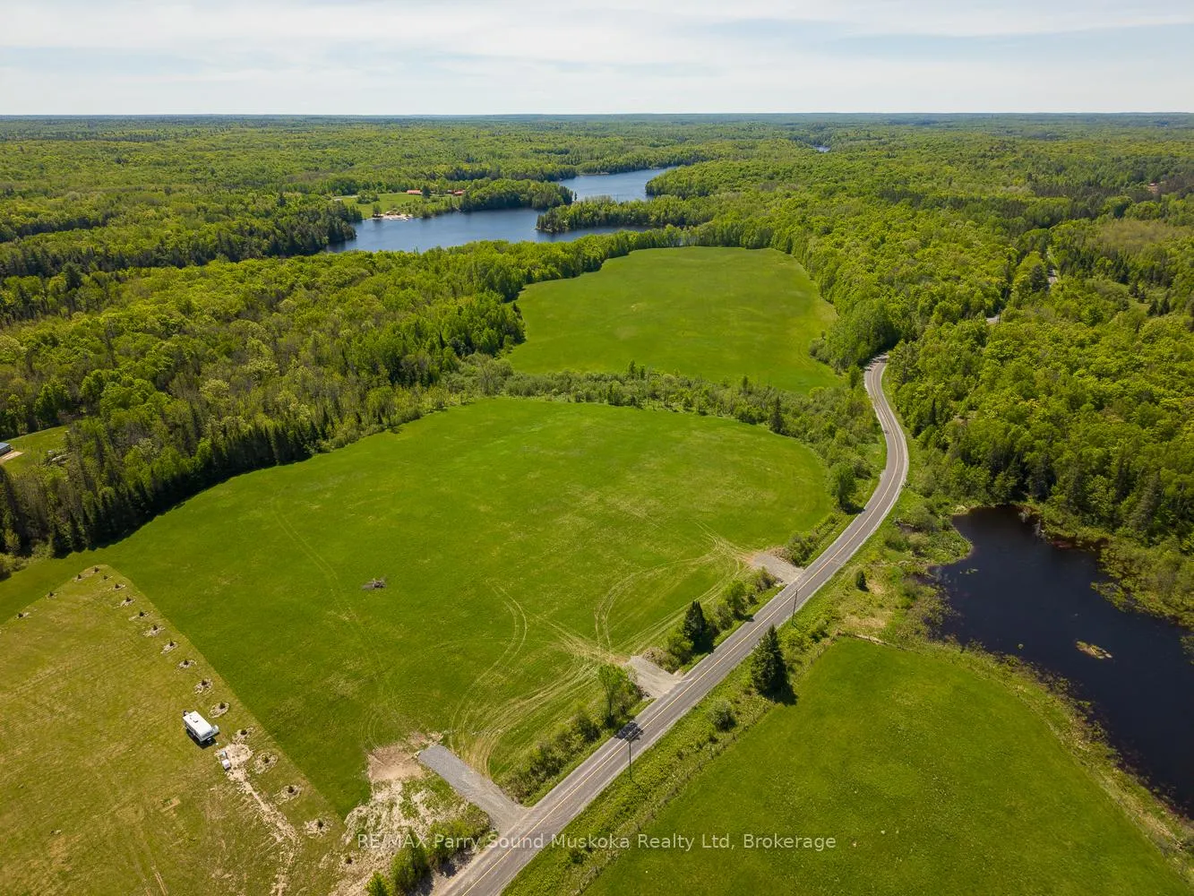 Photo 3 of 265 Balsam Road, McKellar — HOMEH