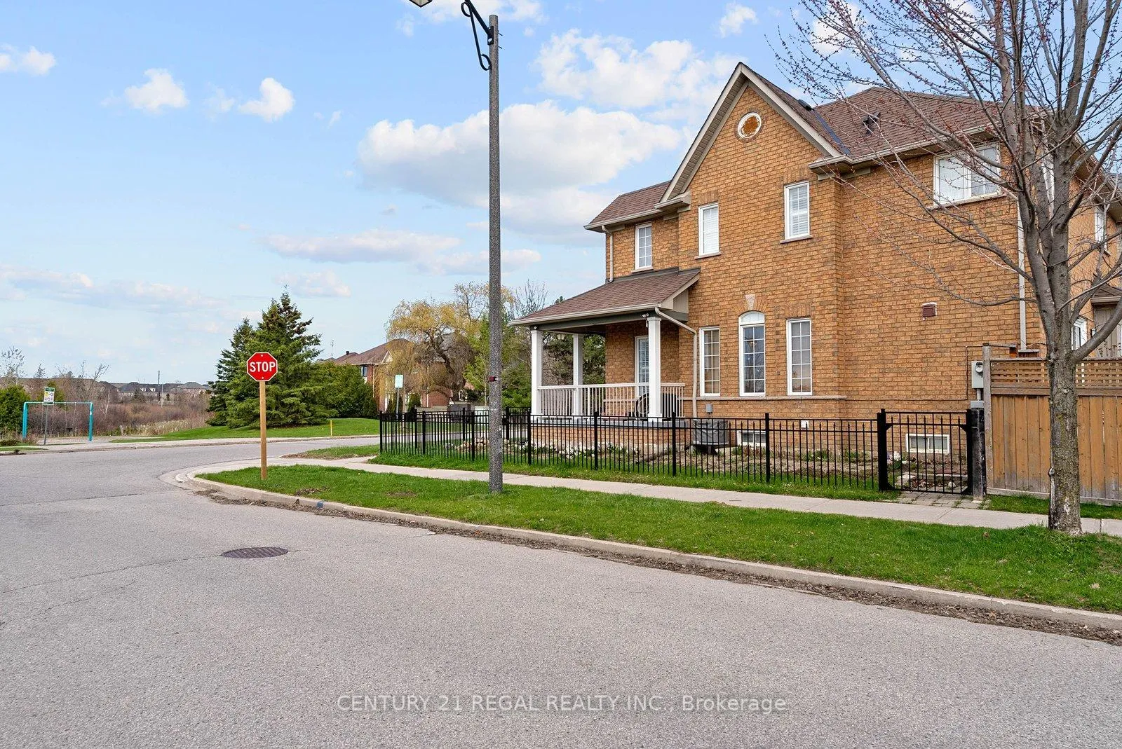 Photo 1 of 664 Fred Mclaren Boulevard, Markham, Wismer — HOMEH