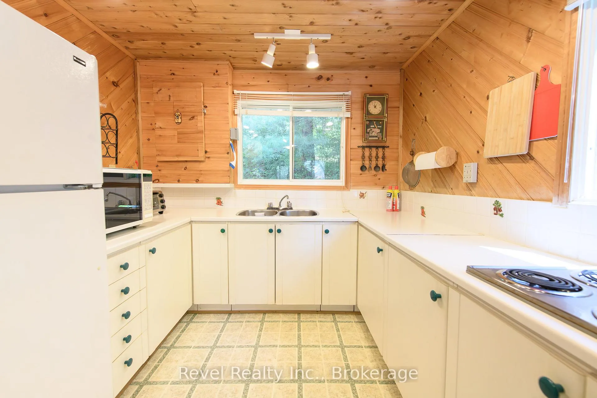 Photo 14 of 37 Willow Lane, Perry — HOMEH