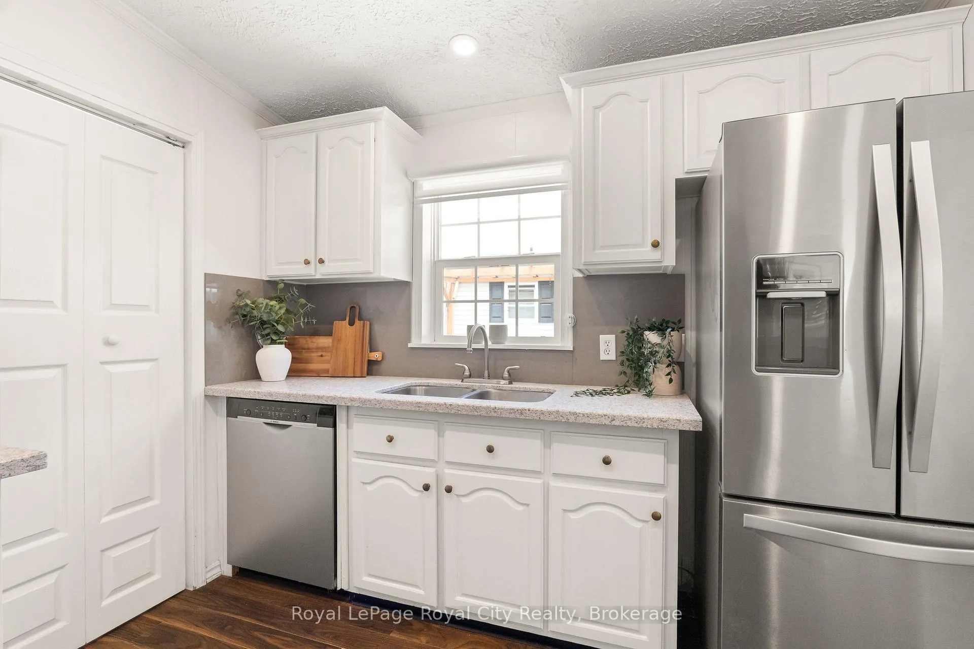 Photo 15 of 2 Pavilion Road, Kitchener, Mill Courtland Woodside Park — HOMEH