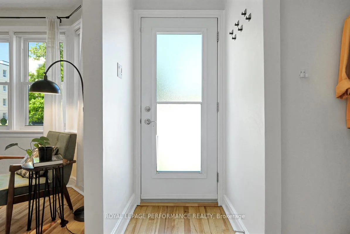 Photo 3 of 122 Vachon Avenue, Ottawa, Vanier — HOMEH