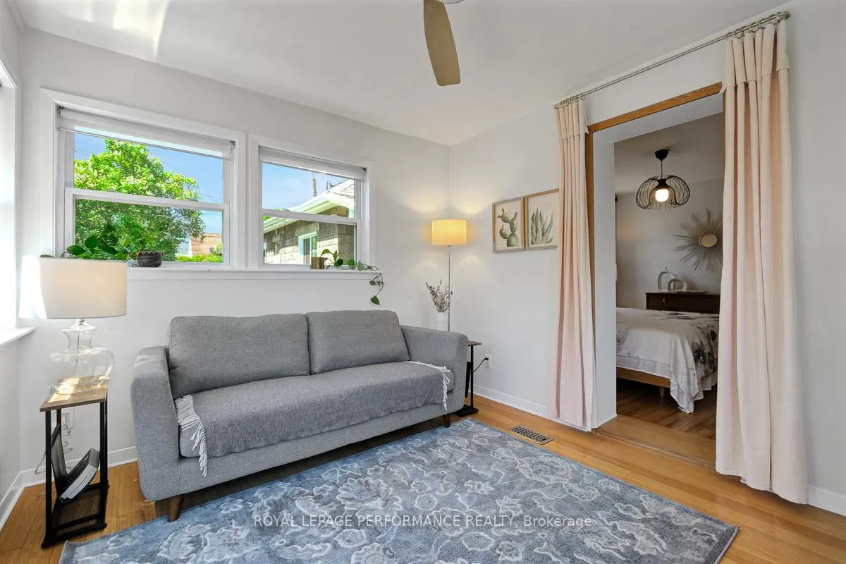 Photo 25 of 122 Vachon Avenue, Ottawa, Vanier — HOMEH