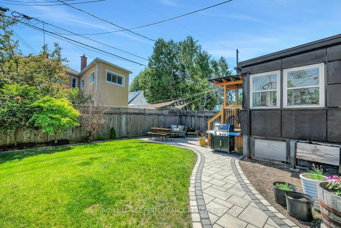 Photo 37 of 122 Vachon Avenue, Ottawa, Vanier — HOMEH