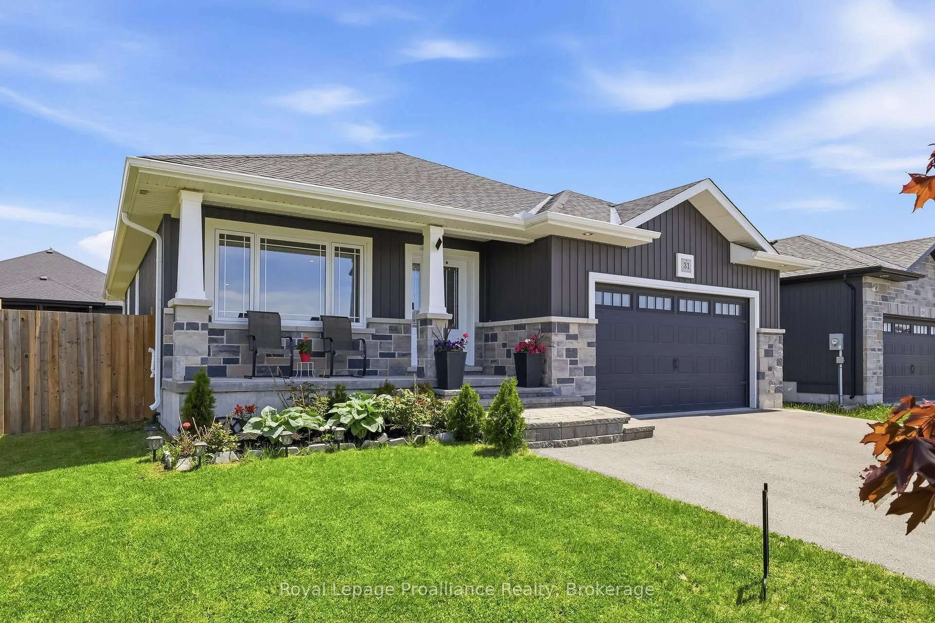 Photo 3 of 31 Gavin Crescent, Quinte West, Murray Ward — HOMEH