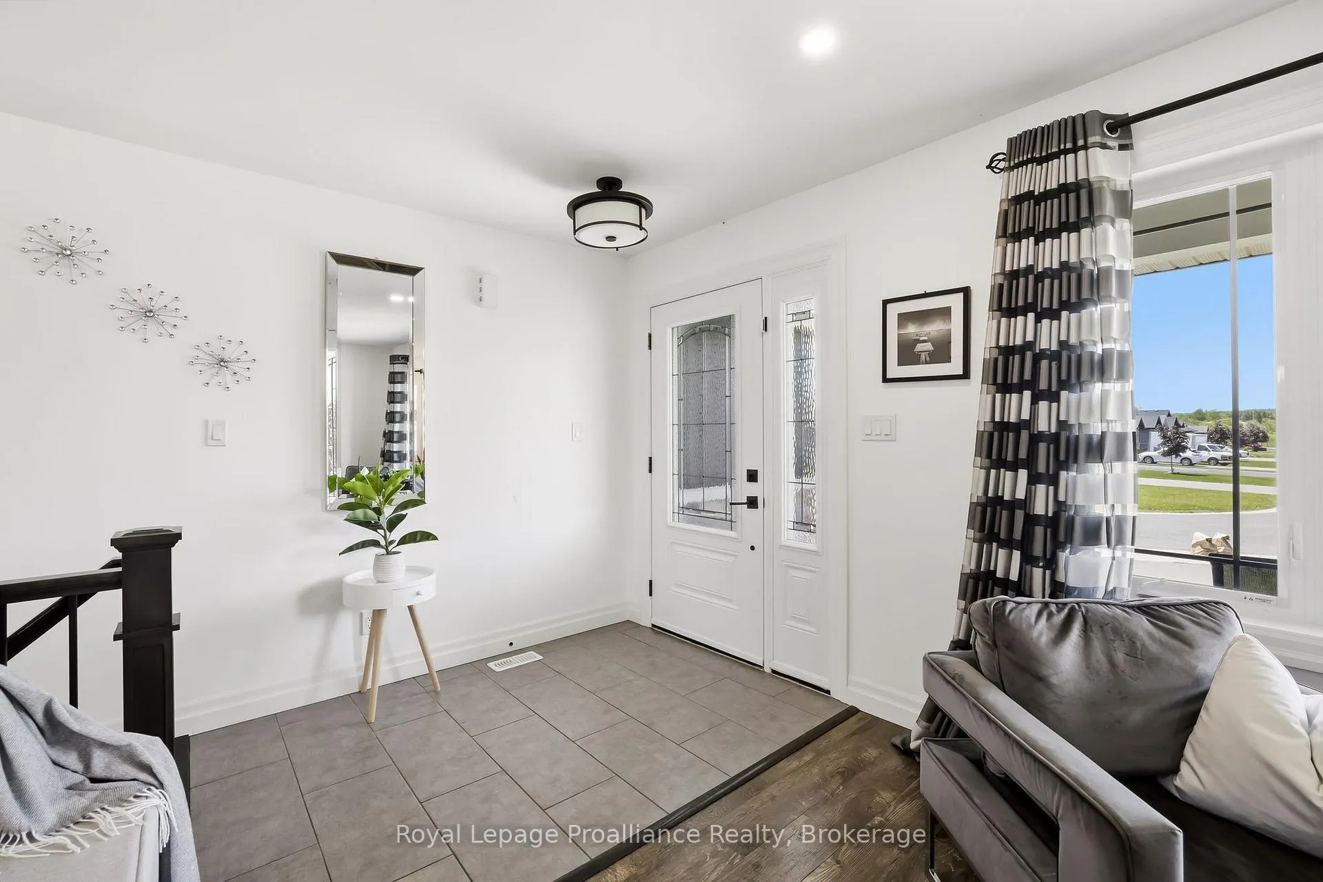 Photo 6 of 31 Gavin Crescent, Quinte West, Murray Ward — HOMEH