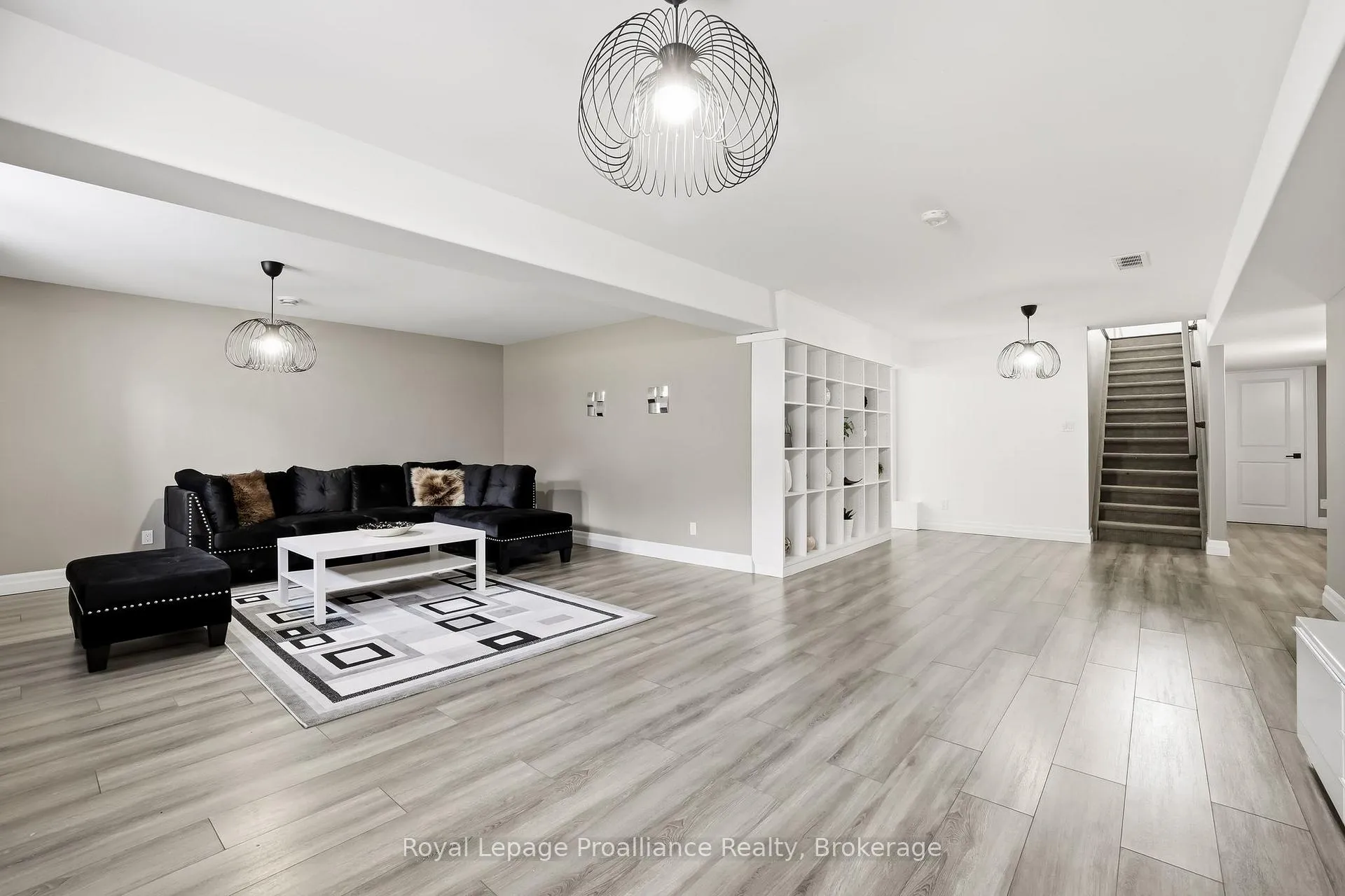 Photo 33 of 31 Gavin Crescent, Quinte West, Murray Ward — HOMEH