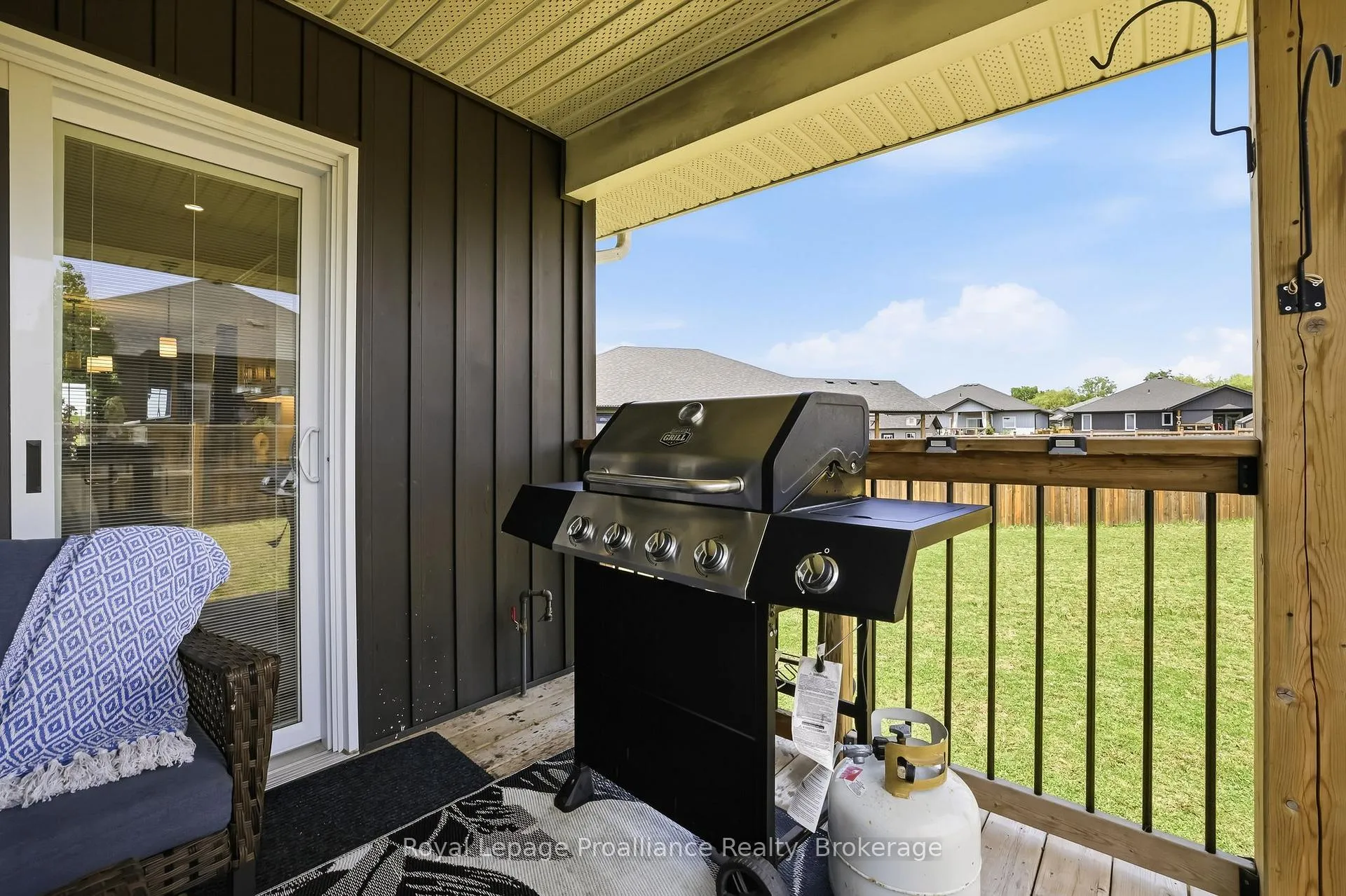 Photo 40 of 31 Gavin Crescent, Quinte West, Murray Ward — HOMEH