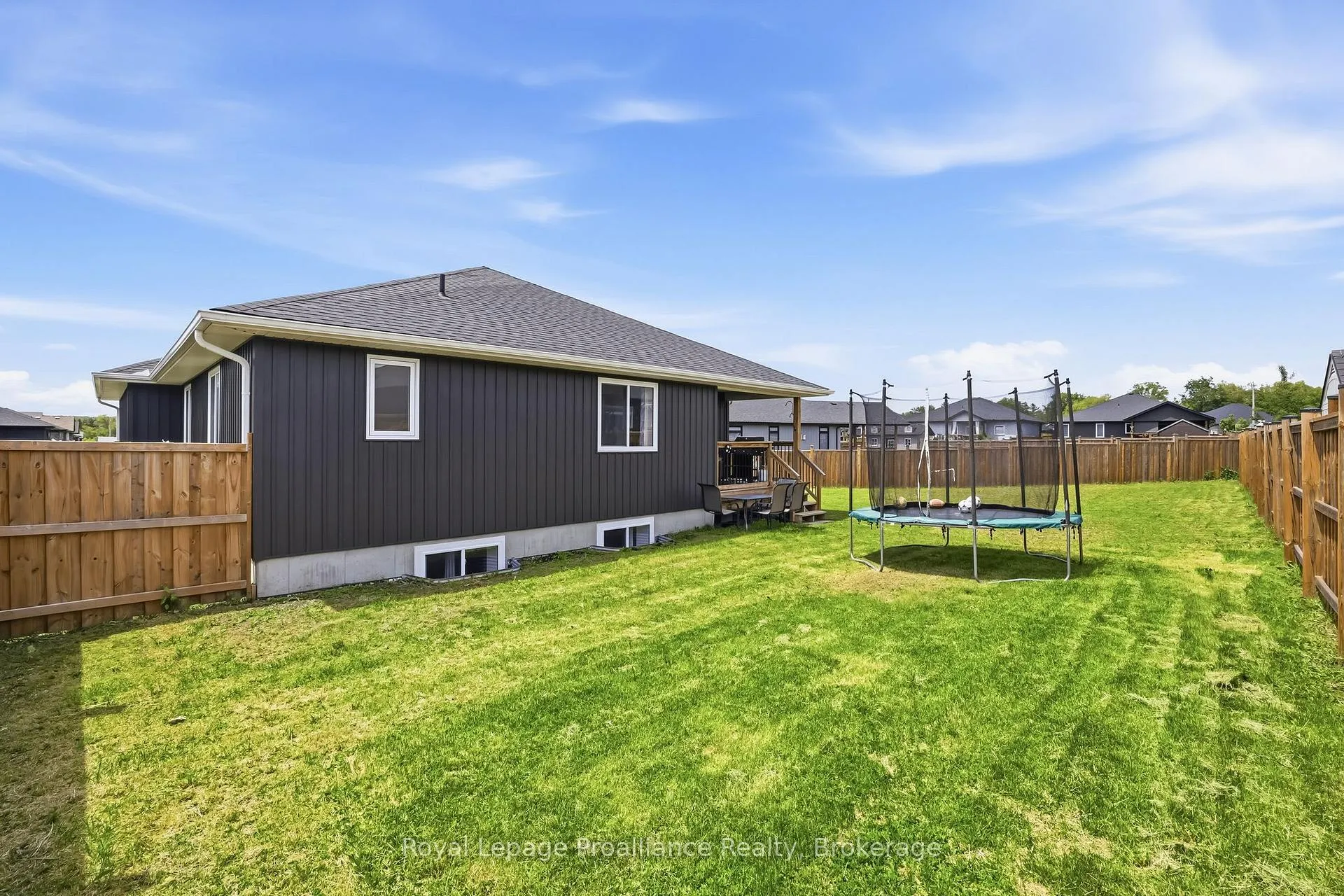 Photo 44 of 31 Gavin Crescent, Quinte West, Murray Ward — HOMEH