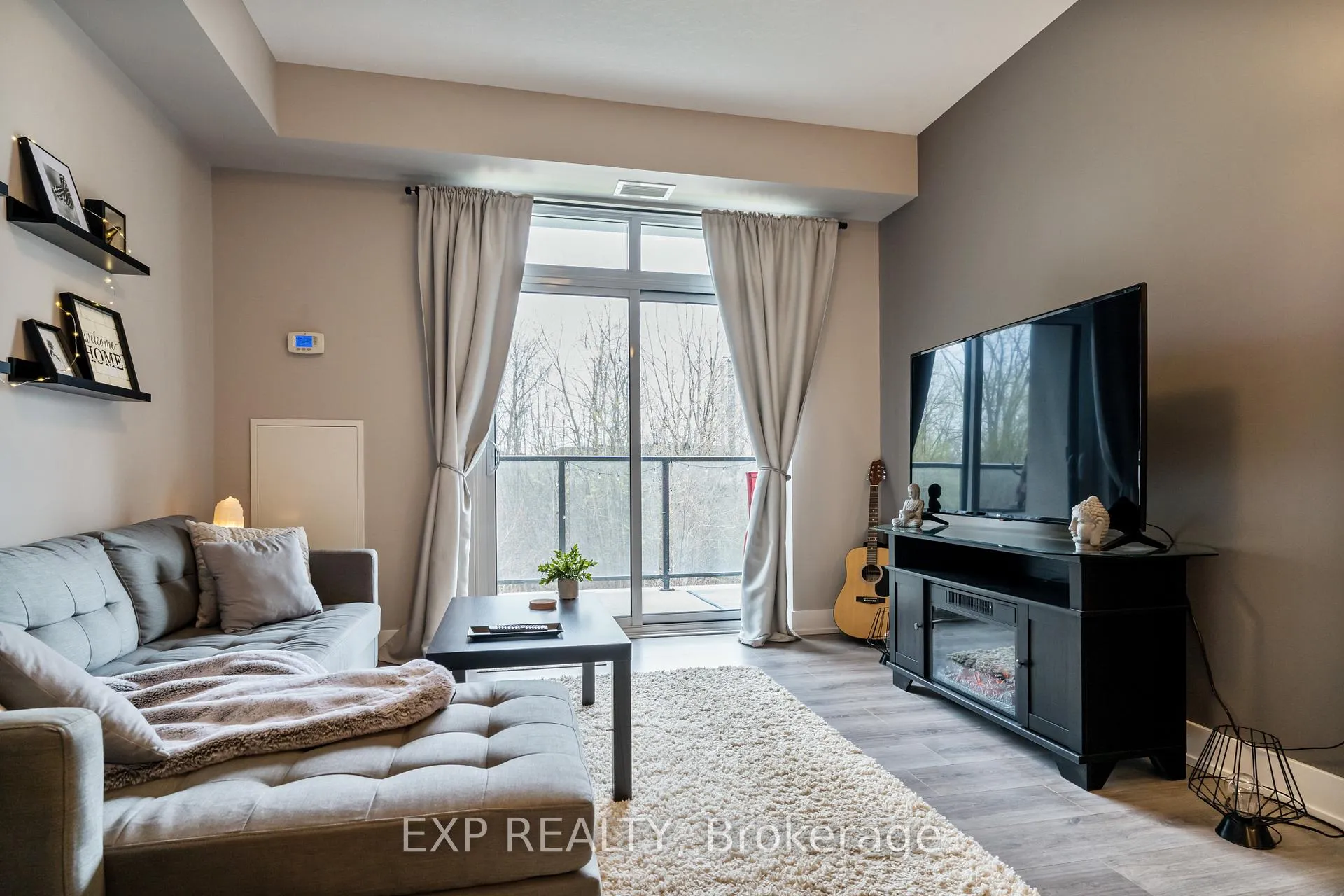 Photo 2 of Unit 217, 125 Shoreview Place, Hamilton, Stoney Creek — HOMEH