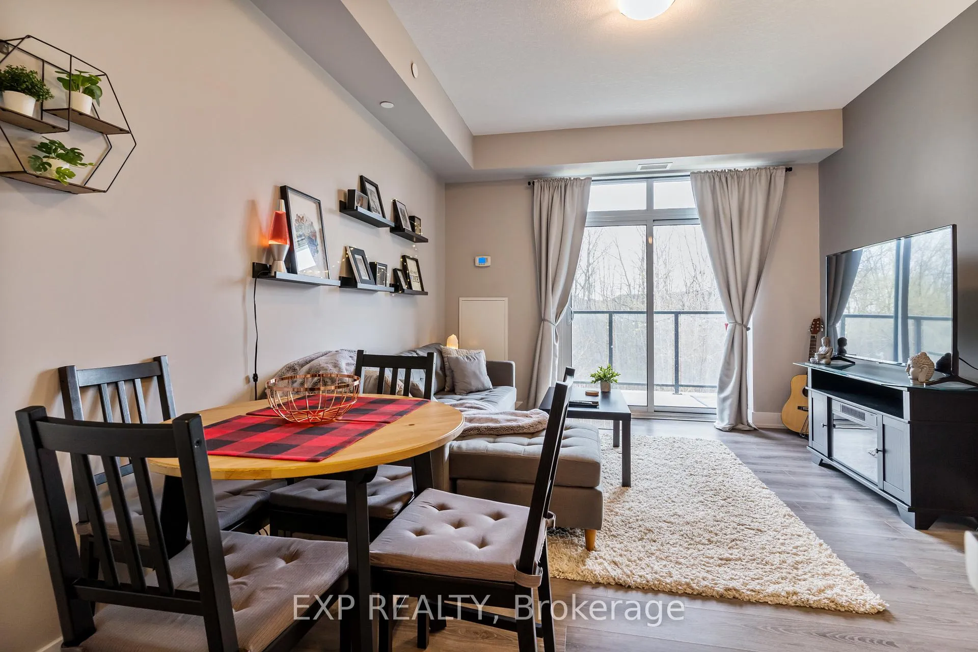 Photo 9 of Unit 217, 125 Shoreview Place, Hamilton, Stoney Creek — HOMEH