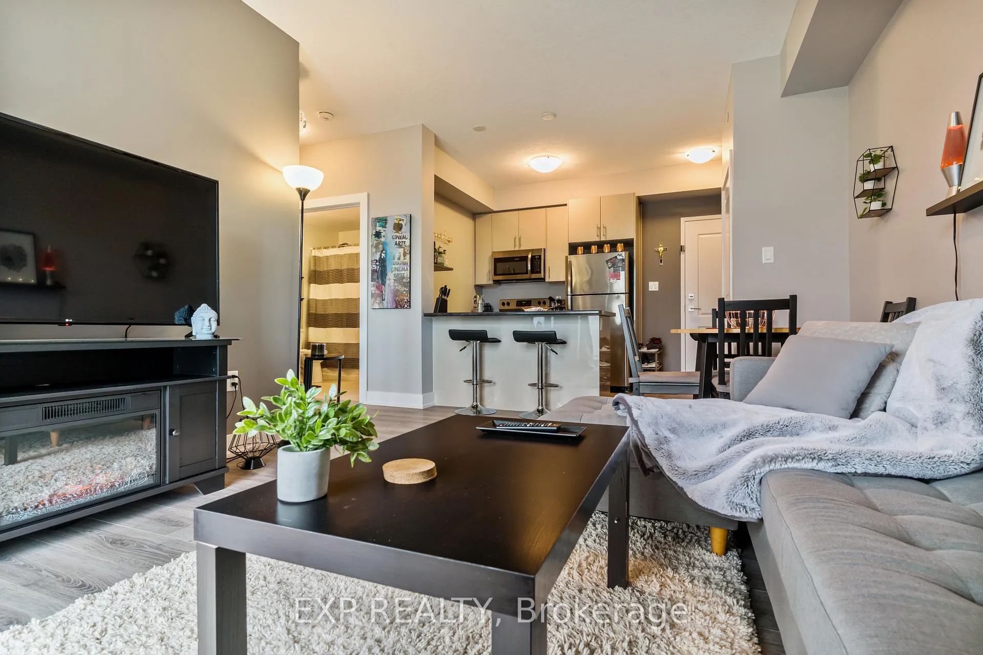 Photo 11 of Unit 217, 125 Shoreview Place, Hamilton, Stoney Creek — HOMEH