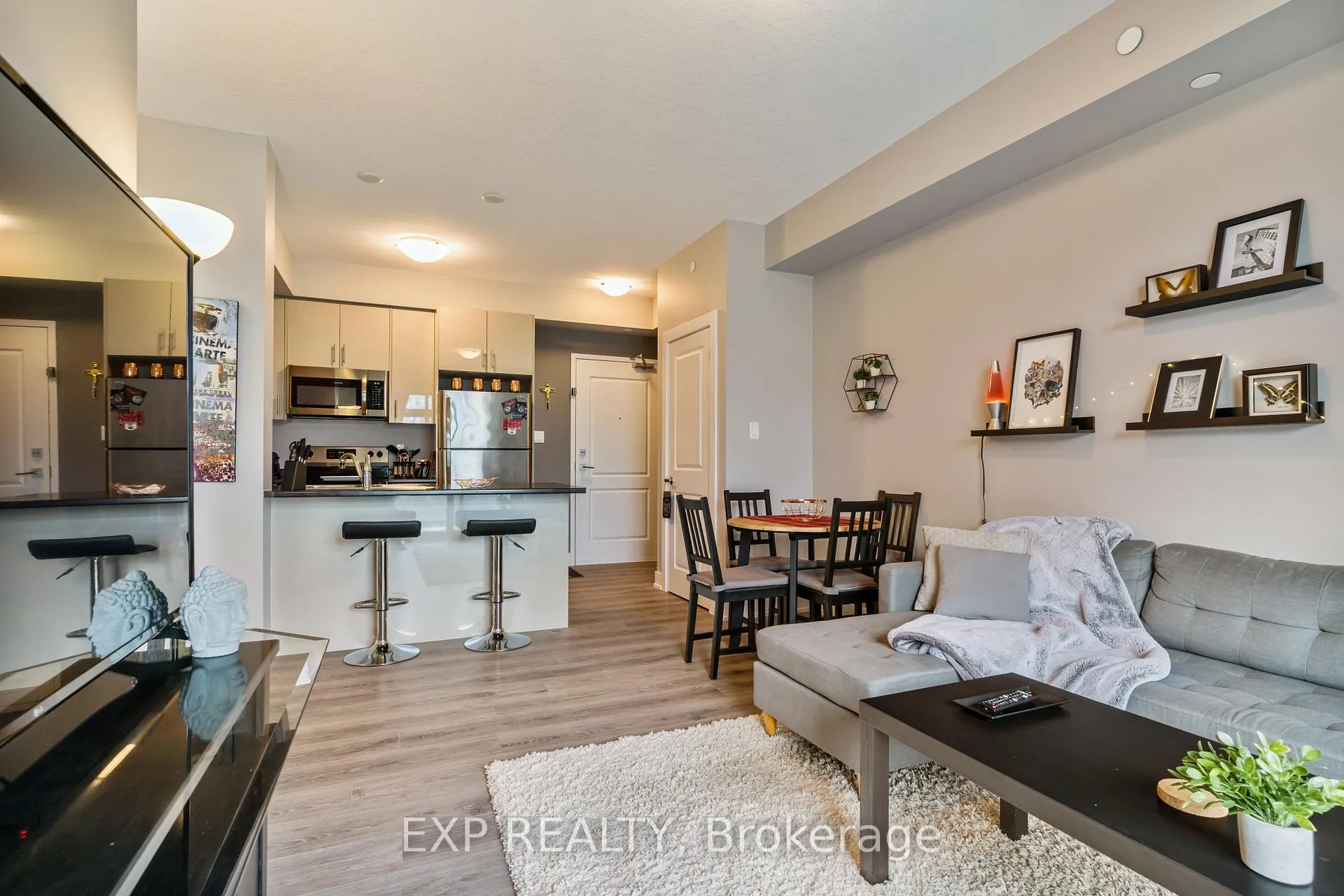Photo 12 of Unit 217, 125 Shoreview Place, Hamilton, Stoney Creek — HOMEH