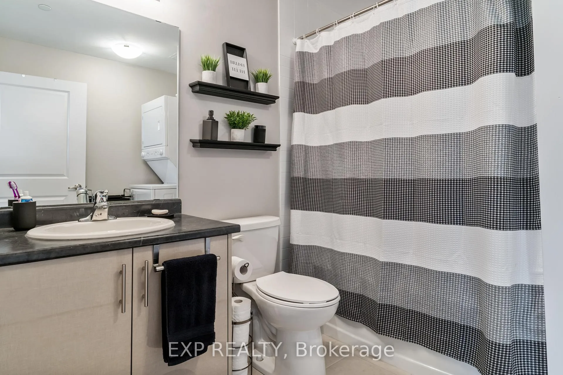 Photo 18 of Unit 217, 125 Shoreview Place, Hamilton, Stoney Creek — HOMEH