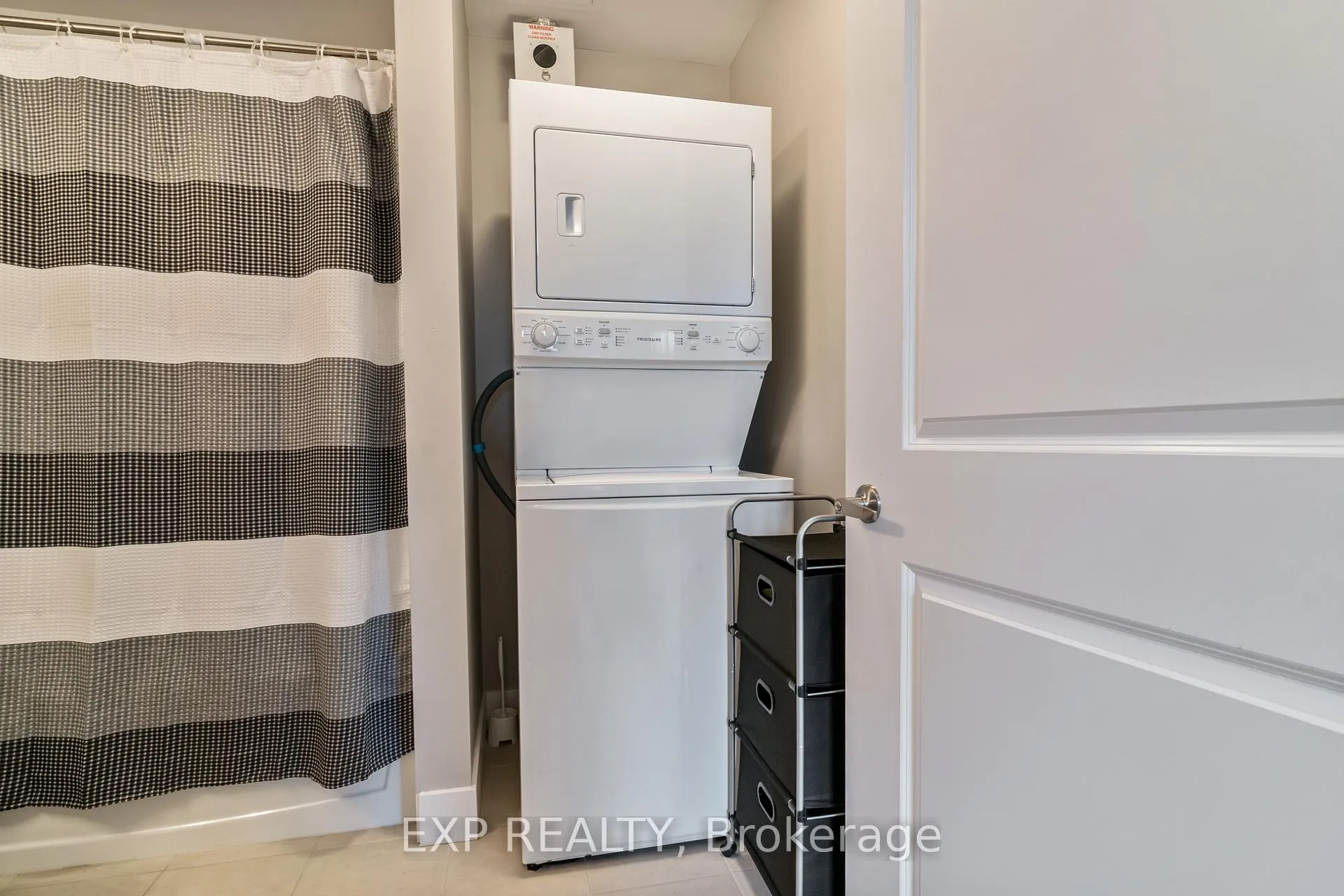 Photo 23 of Unit 217, 125 Shoreview Place, Hamilton, Stoney Creek — HOMEH