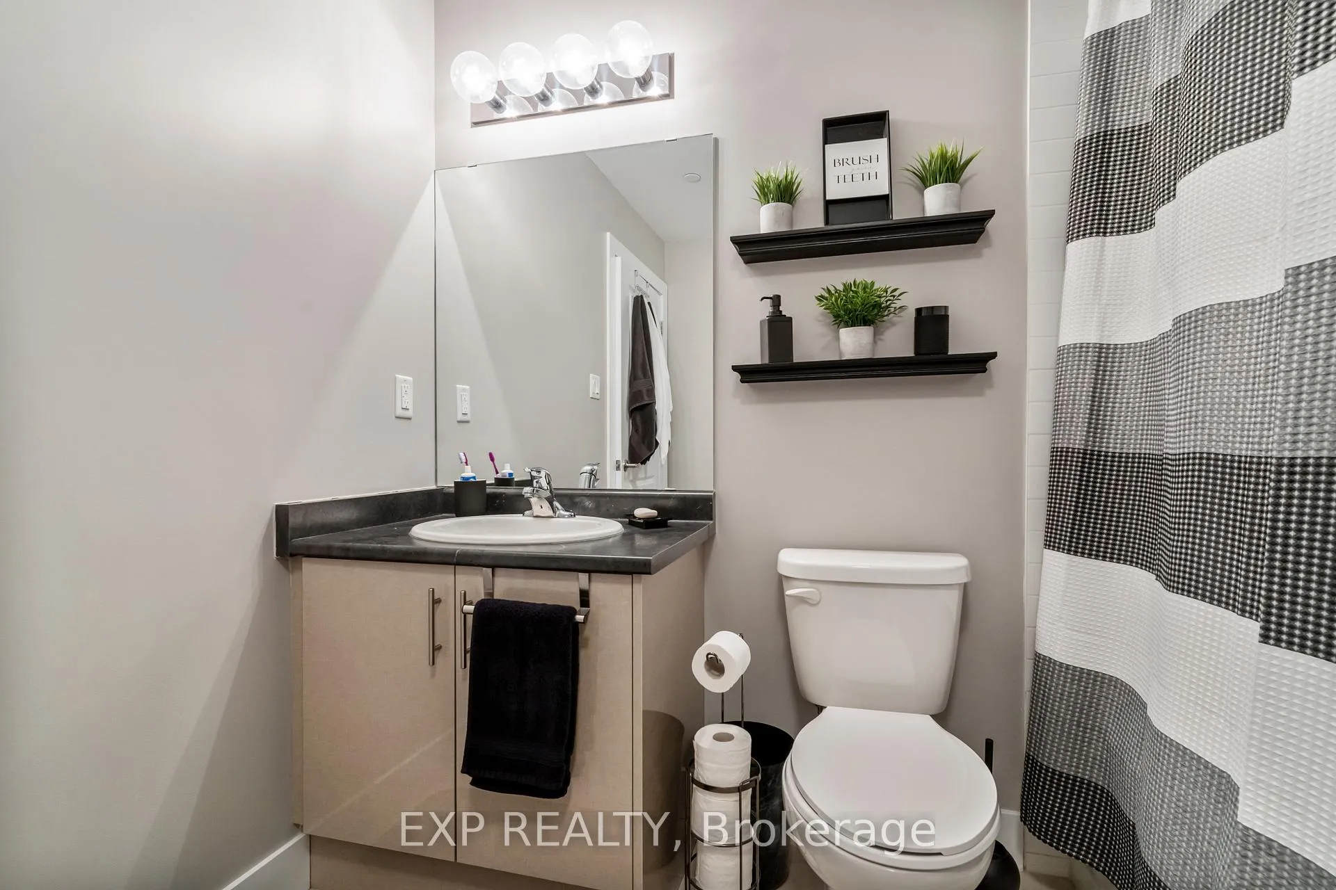 Photo 24 of Unit 217, 125 Shoreview Place, Hamilton, Stoney Creek — HOMEH