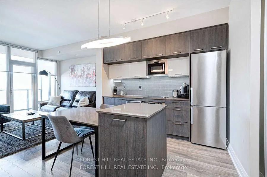 Photo 4 of Unit 420, 4800 Highway 7, Vaughan, East Woodbridge — HOMEH