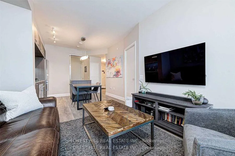 Photo 9 of Unit 420, 4800 Highway 7, Vaughan, East Woodbridge — HOMEH
