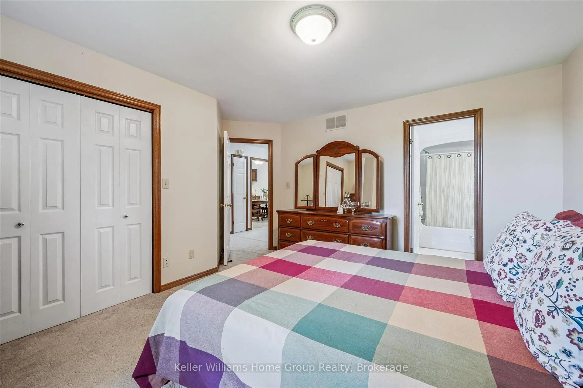 Photo 21 of 434 St George Street E, Centre Wellington, Fergus — HOMEH