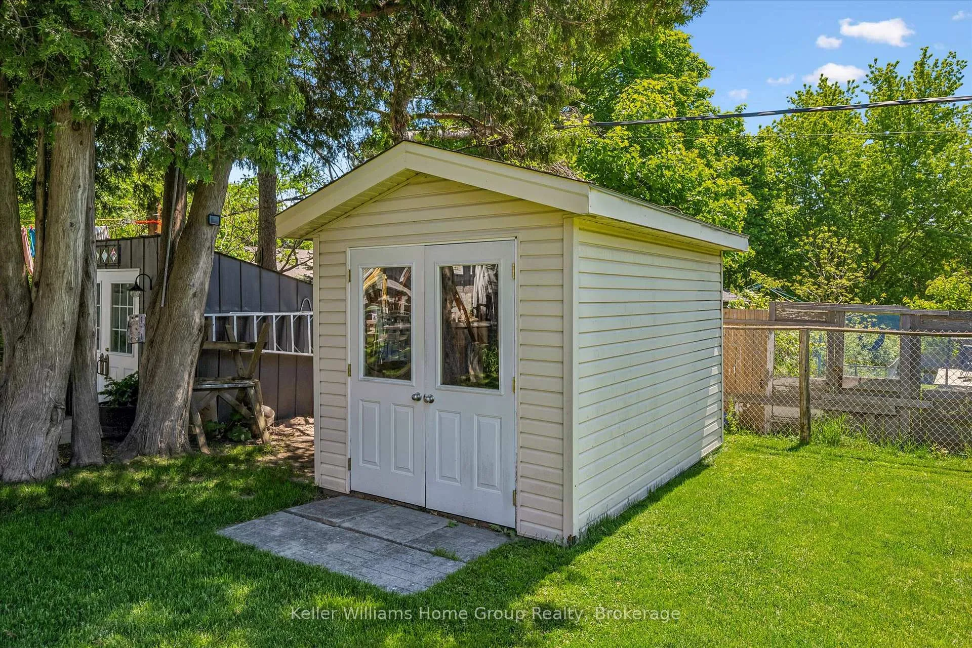 Photo 36 of 434 St George Street E, Centre Wellington, Fergus — HOMEH