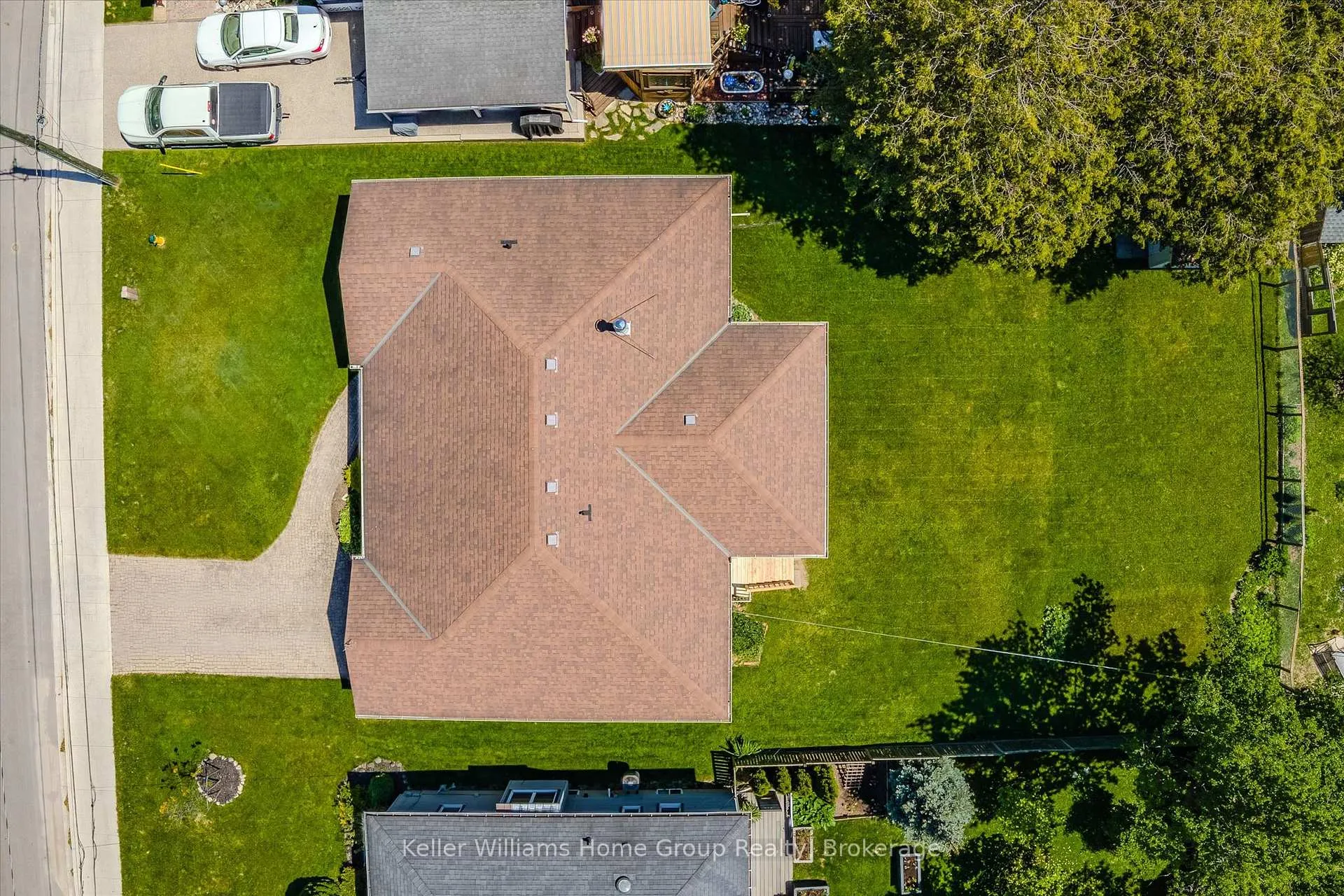 Photo 37 of 434 St George Street E, Centre Wellington, Fergus — HOMEH