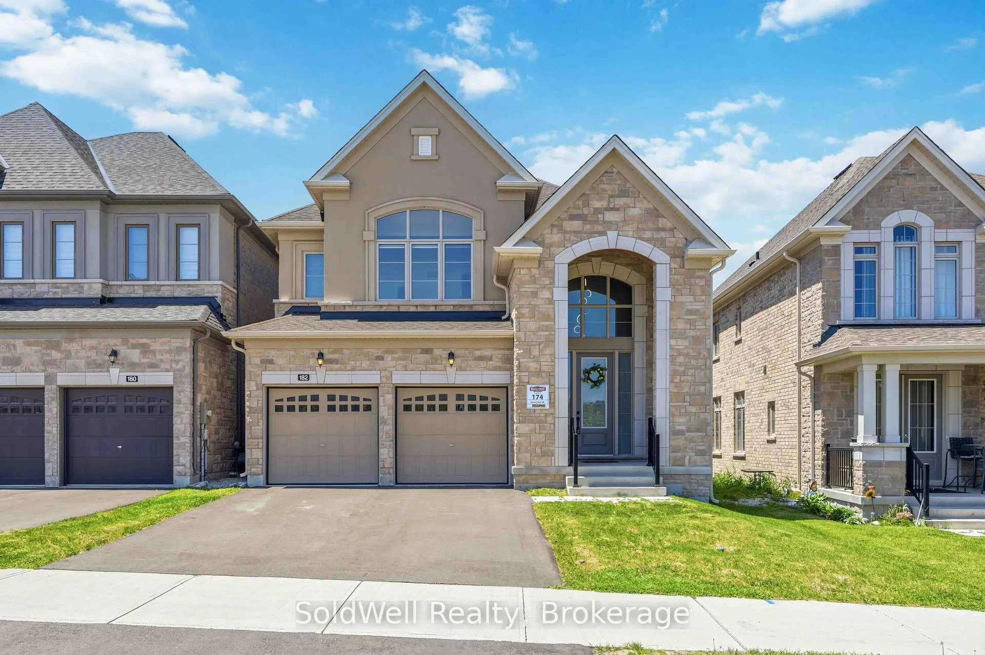 Front of 182 Silk Twist Drive