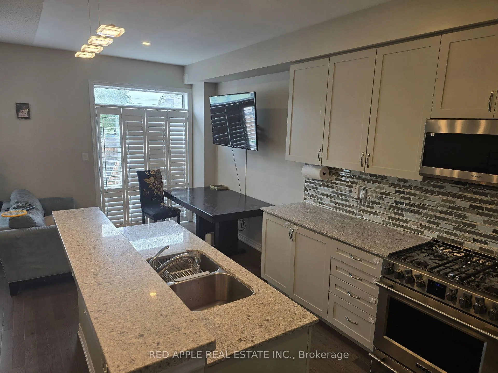 Photo 6 of 123 Morra Avenue, Caledon, Bolton East — HOMEH