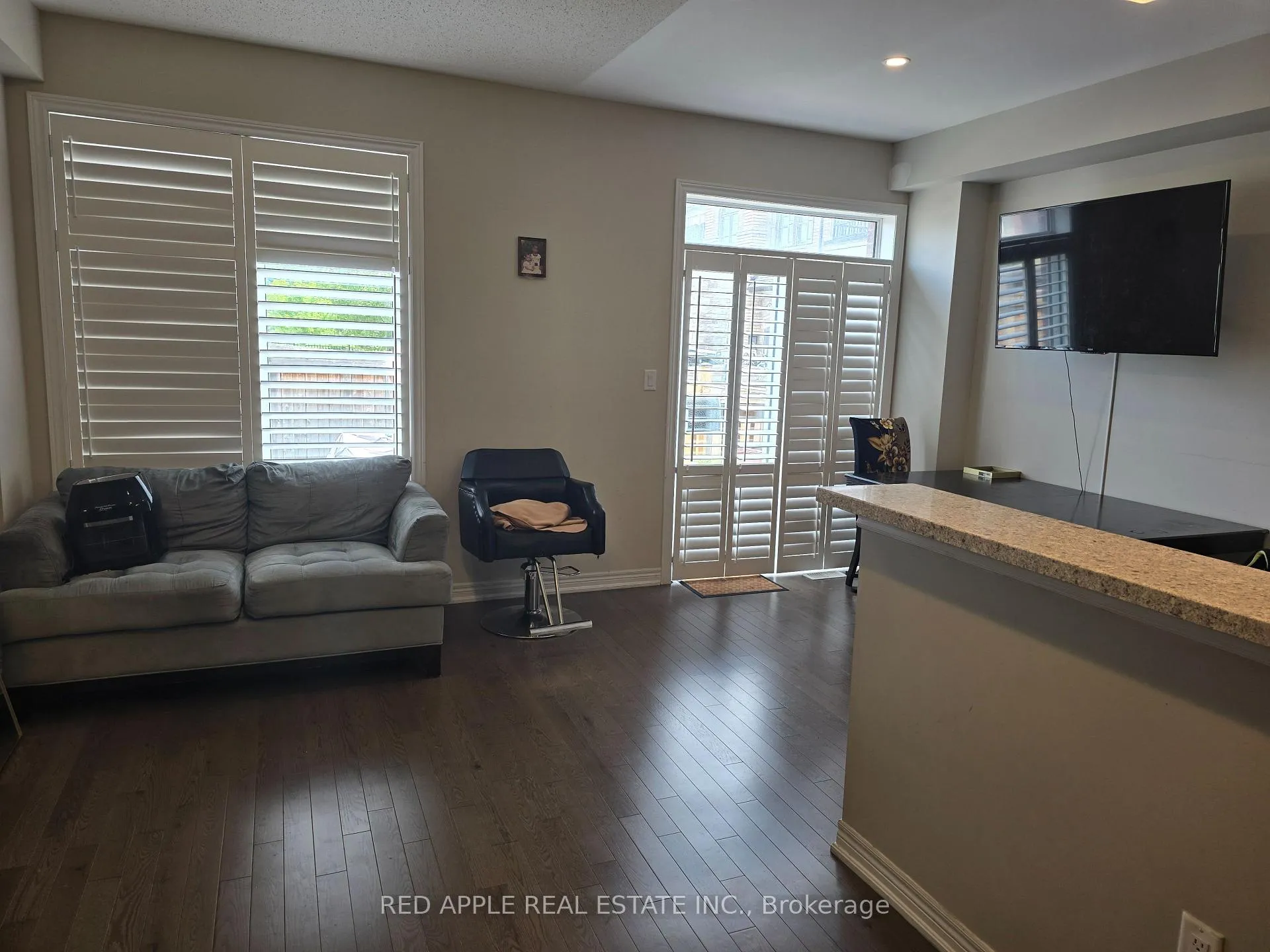 Photo 8 of 123 Morra Avenue, Caledon, Bolton East — HOMEH