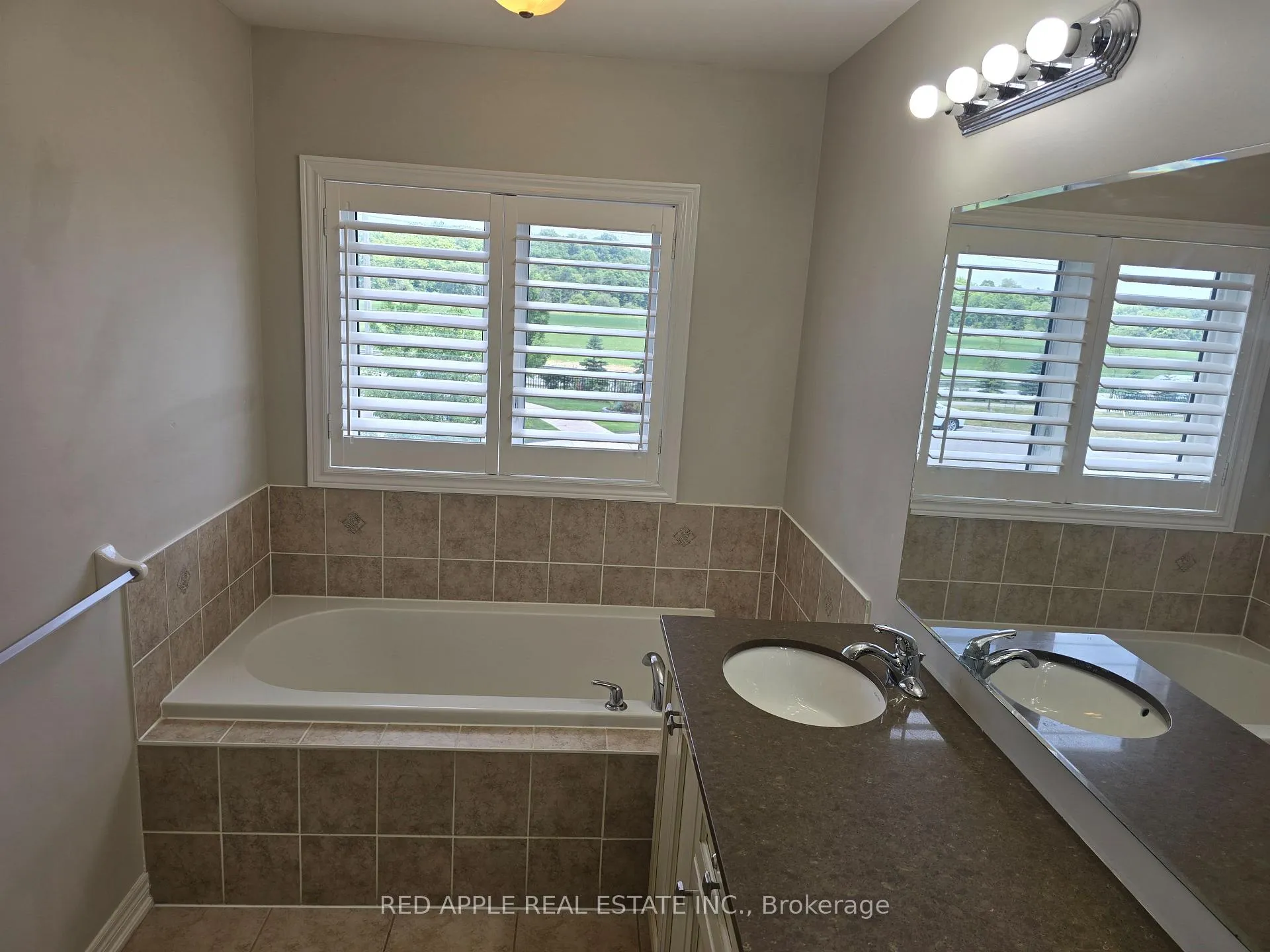 Photo 20 of 123 Morra Avenue, Caledon, Bolton East — HOMEH