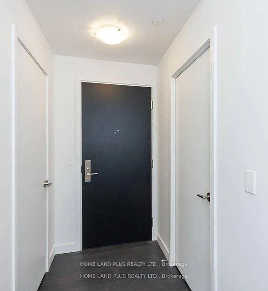 Photo 5 of Unit 4201, 8 Eglinton Avenue E, Toronto, Mount Pleasant West — HOMEH