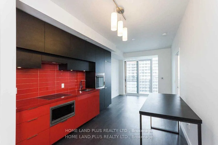 Photo 6 of Unit 4201, 8 Eglinton Avenue E, Toronto, Mount Pleasant West — HOMEH