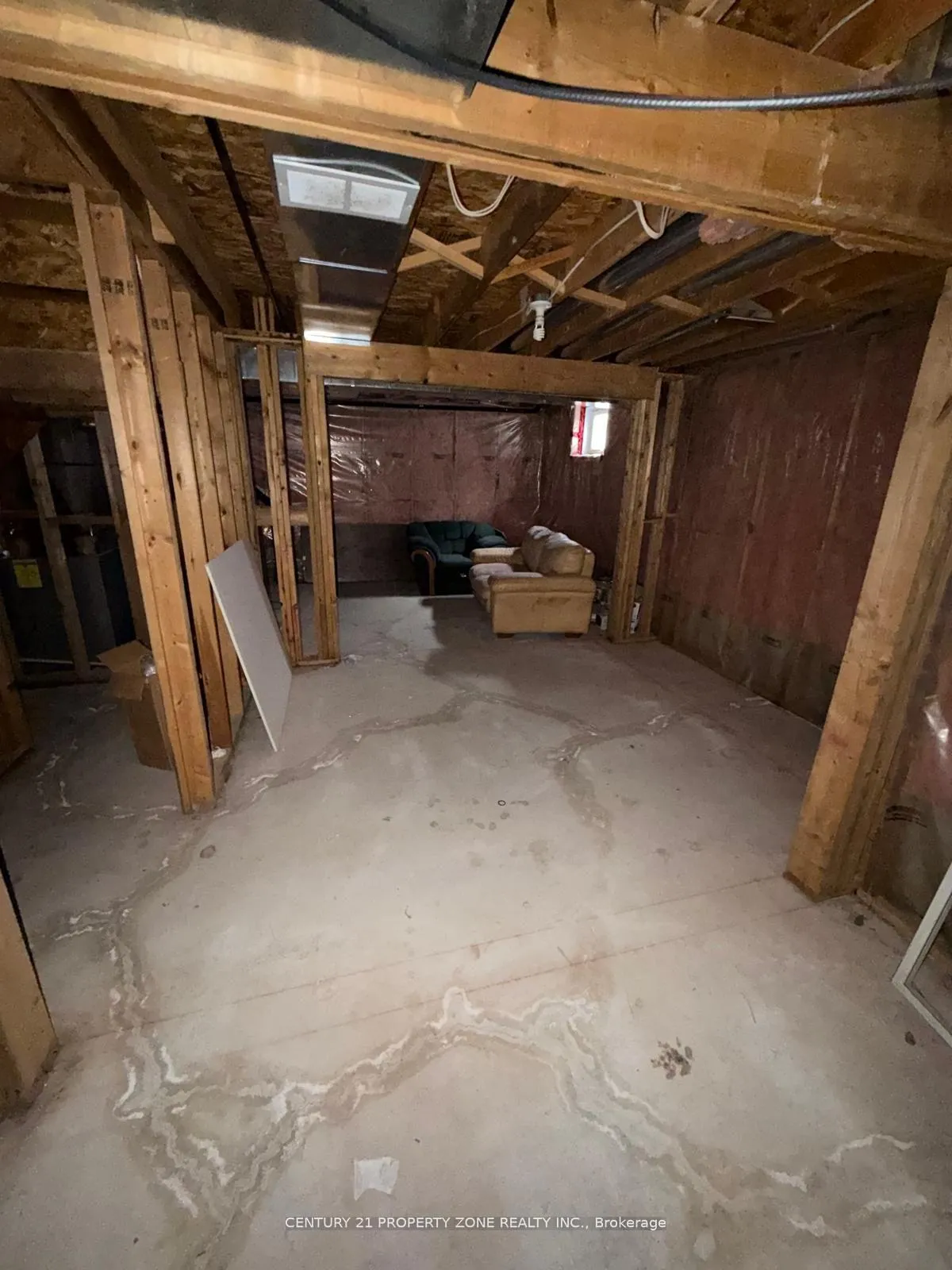 Photo 9 of 42 Patrick Drive, Barrie, Painswick South — HOMEH