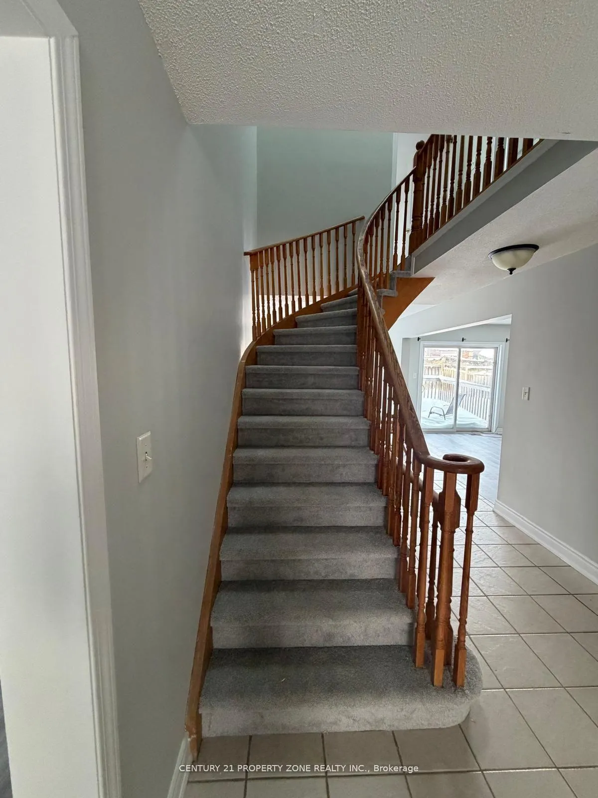 Photo 14 of 42 Patrick Drive, Barrie, Painswick South — HOMEH