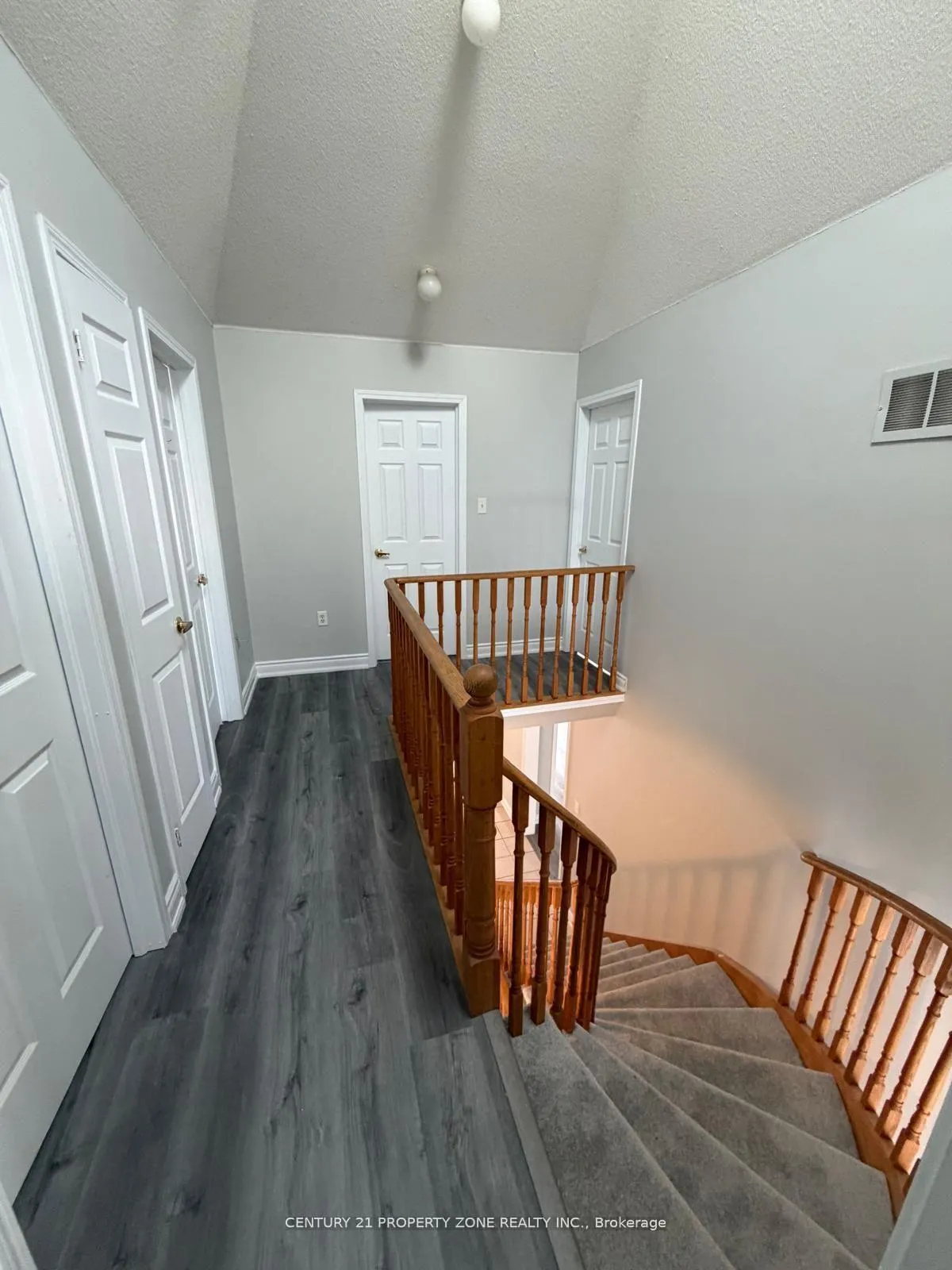 Photo 15 of 42 Patrick Drive, Barrie, Painswick South — HOMEH