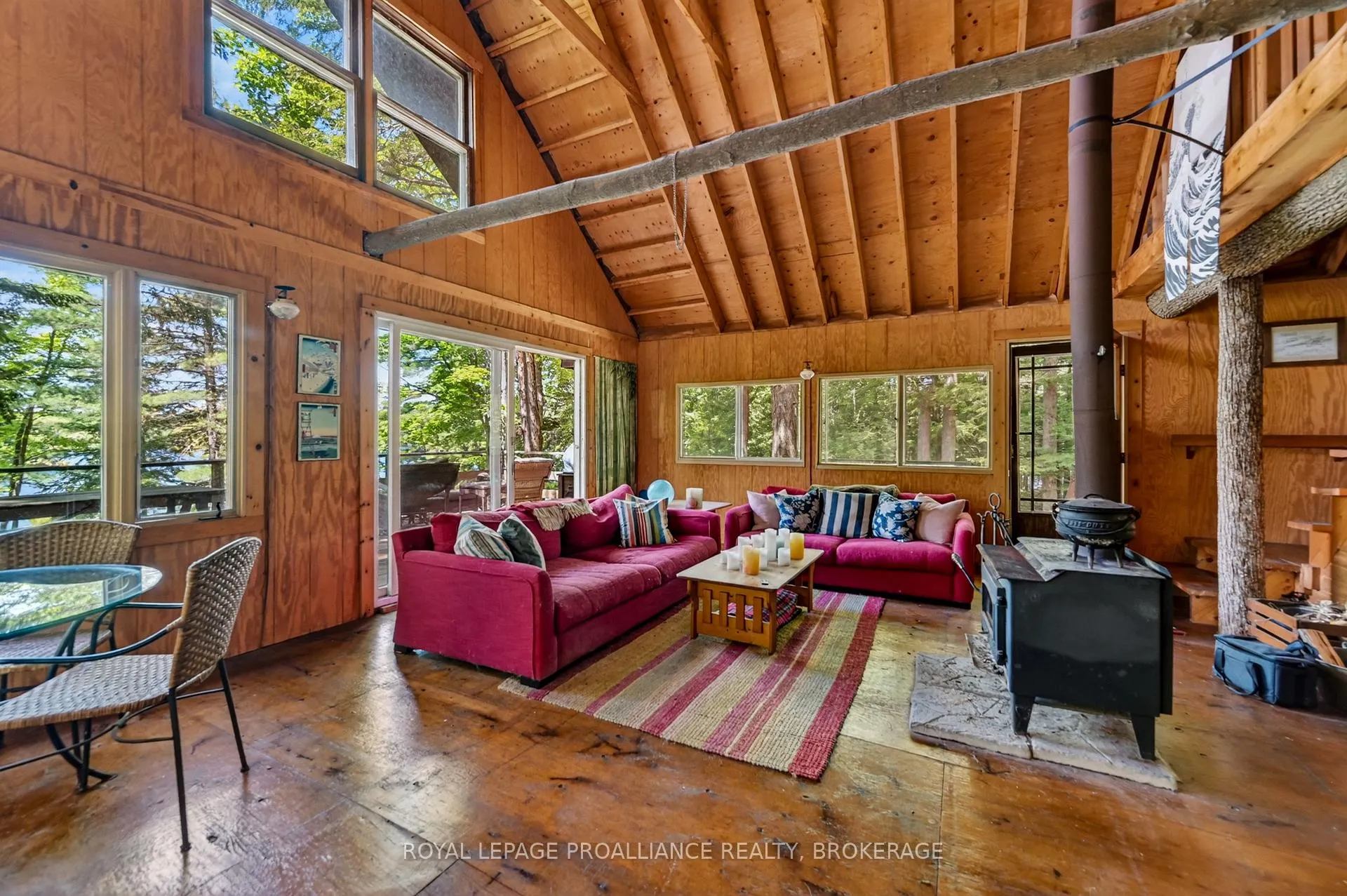Photo 8 of 1147 Shadow Lane, Frontenac, Frontenac South — HOMEH