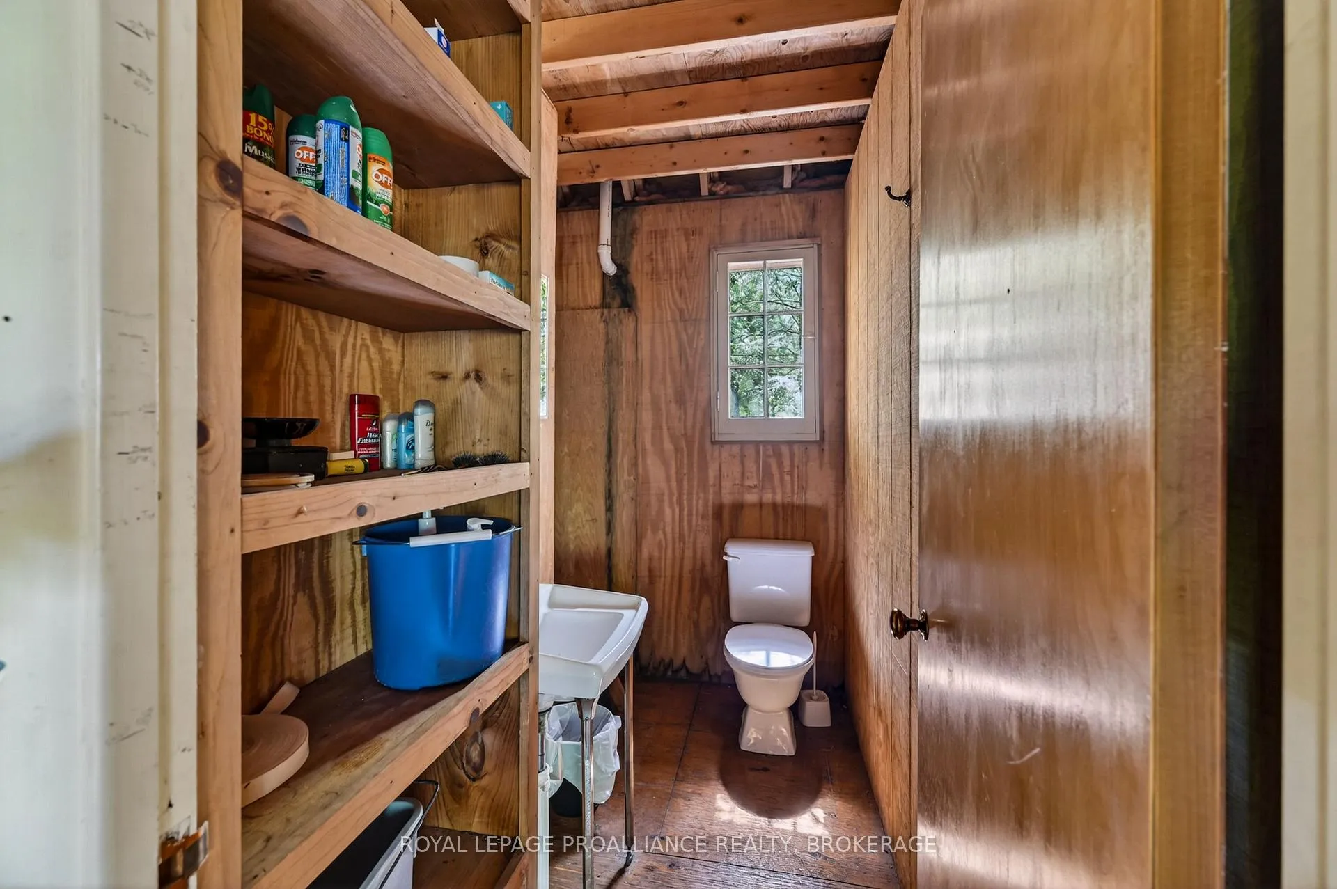 Photo 15 of 1147 Shadow Lane, Frontenac, Frontenac South — HOMEH