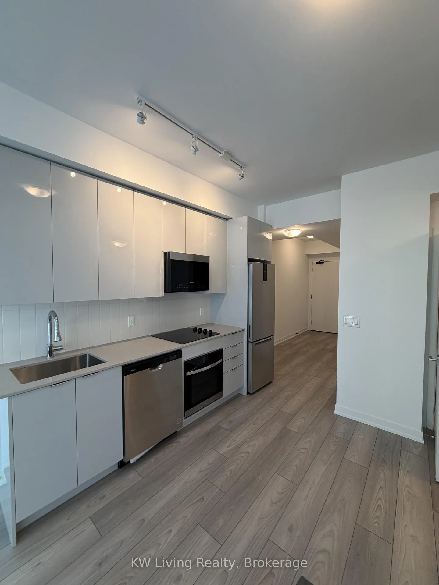 Photo 4 of Unit 1322, 498 Caldari Road, Vaughan, Concord — HOMEH