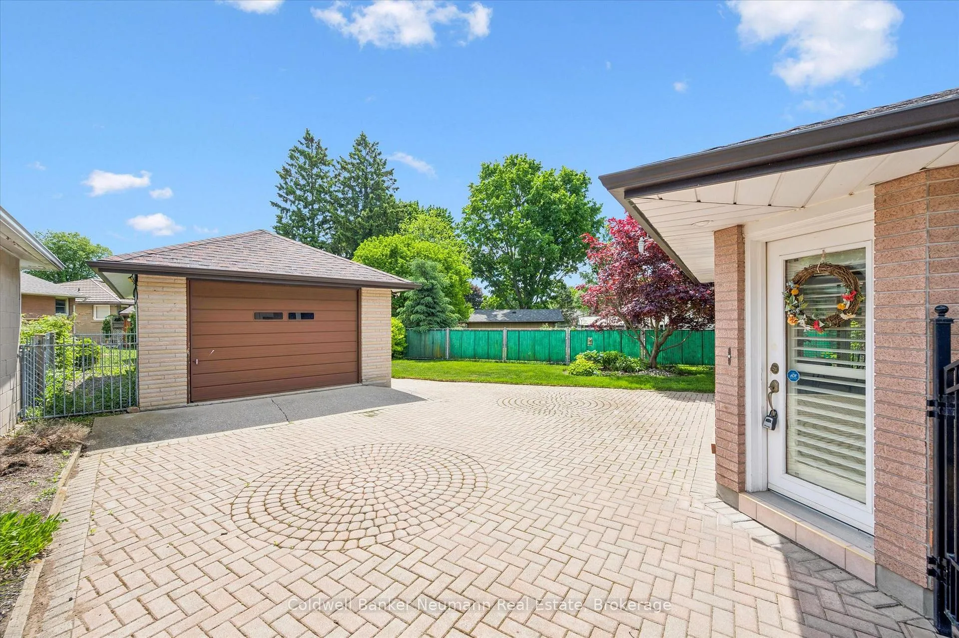 Photo 29 of 9 Ottawa Crescent, Guelph, St. George's — HOMEH